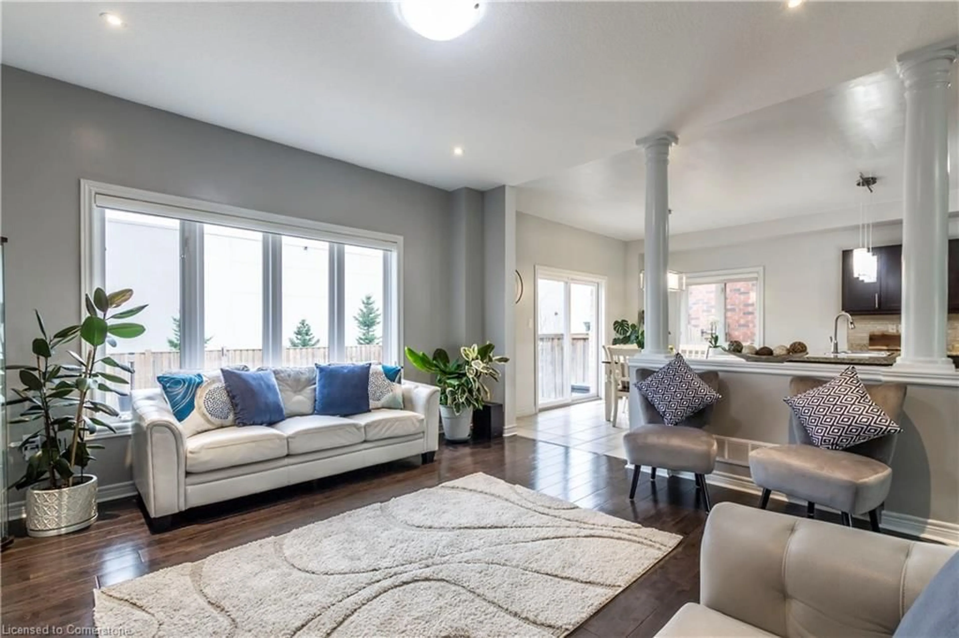 Living room with furniture, unknown for 28 Chamomile Dr, Hamilton Ontario L8W 0C1