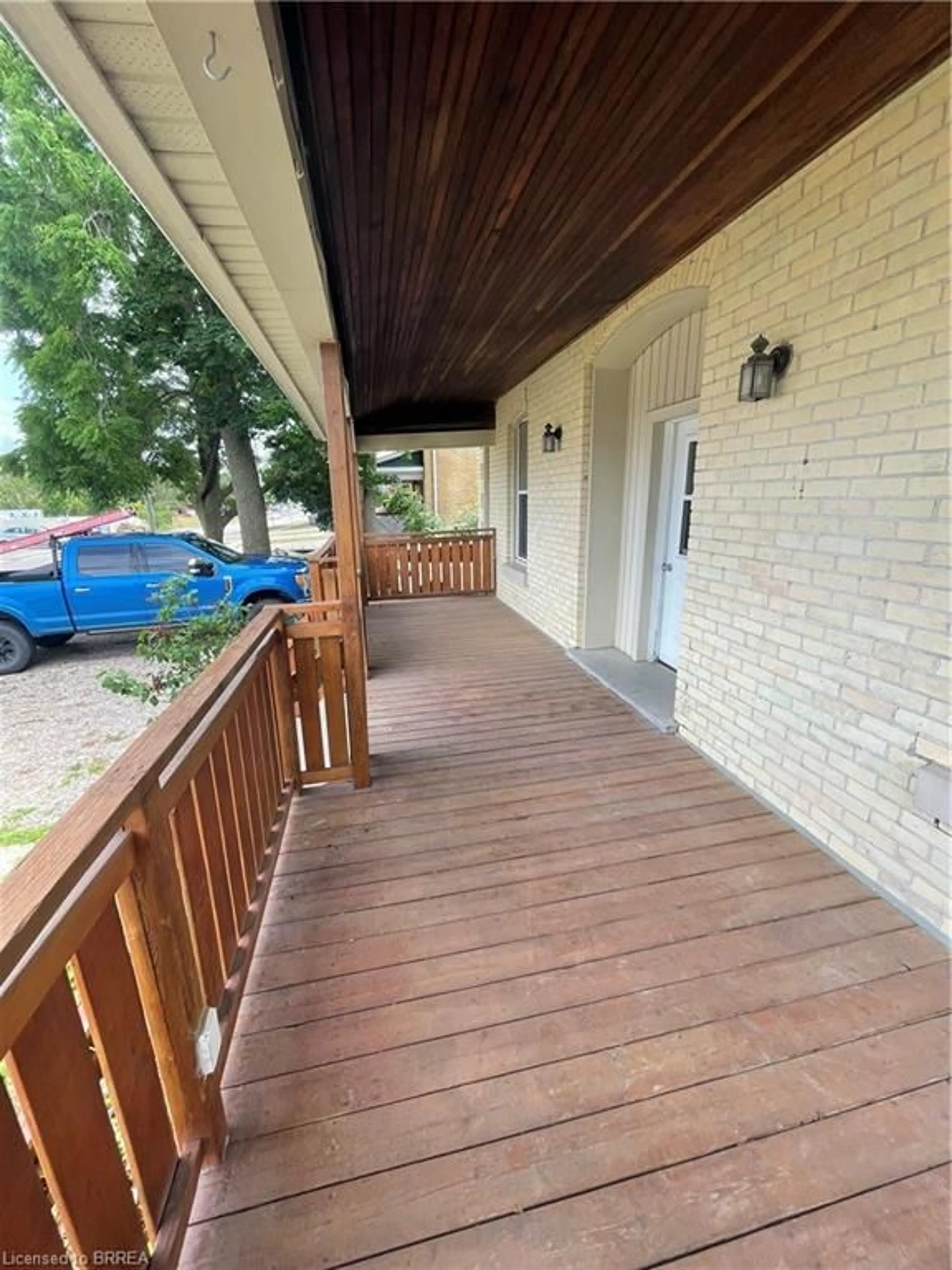 Unknown for 34 Young St, Woodstock Ontario N4S 3L5