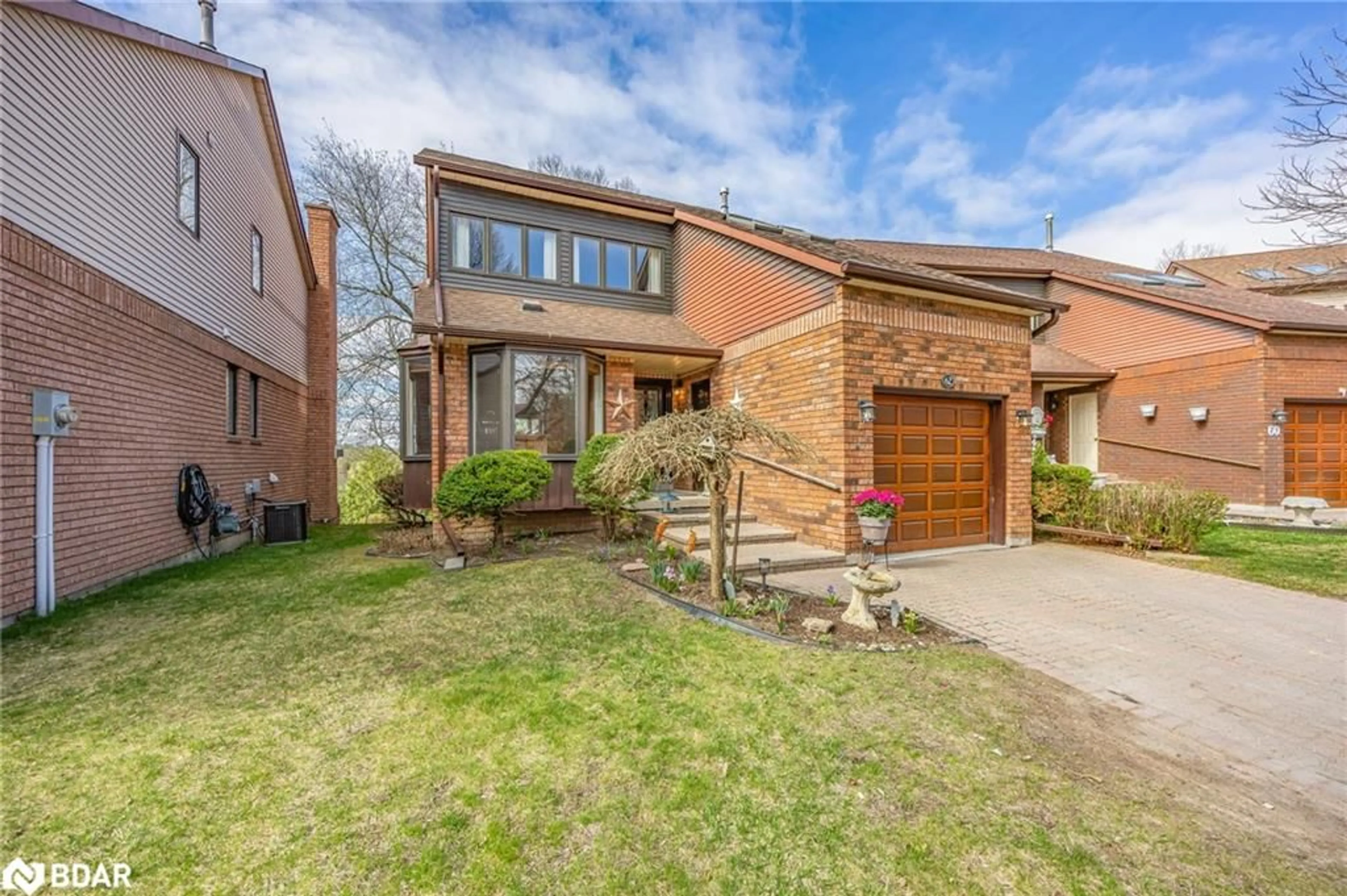 Home with brick exterior material, street for 62 Riverview Rd #4, Alliston Ontario L9R 1R8