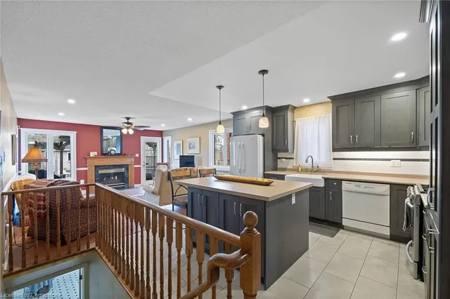 Additional property image - 1 Strathroy Cres