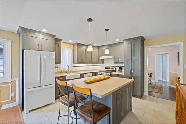 Additional property image - 1 Strathroy Cres