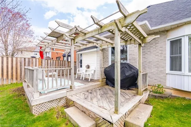 Additional property image - 1 Strathroy Cres