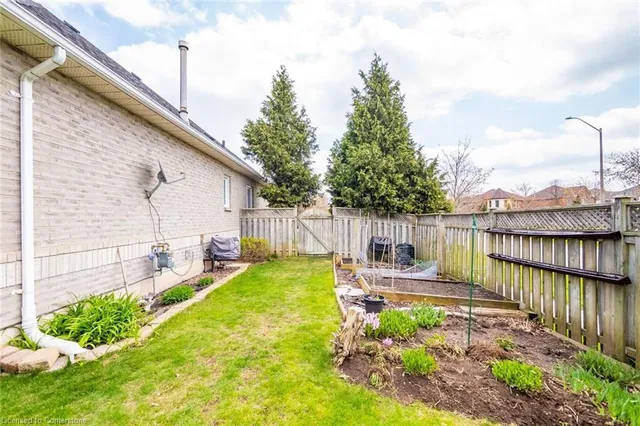 Additional property image - 1 Strathroy Cres