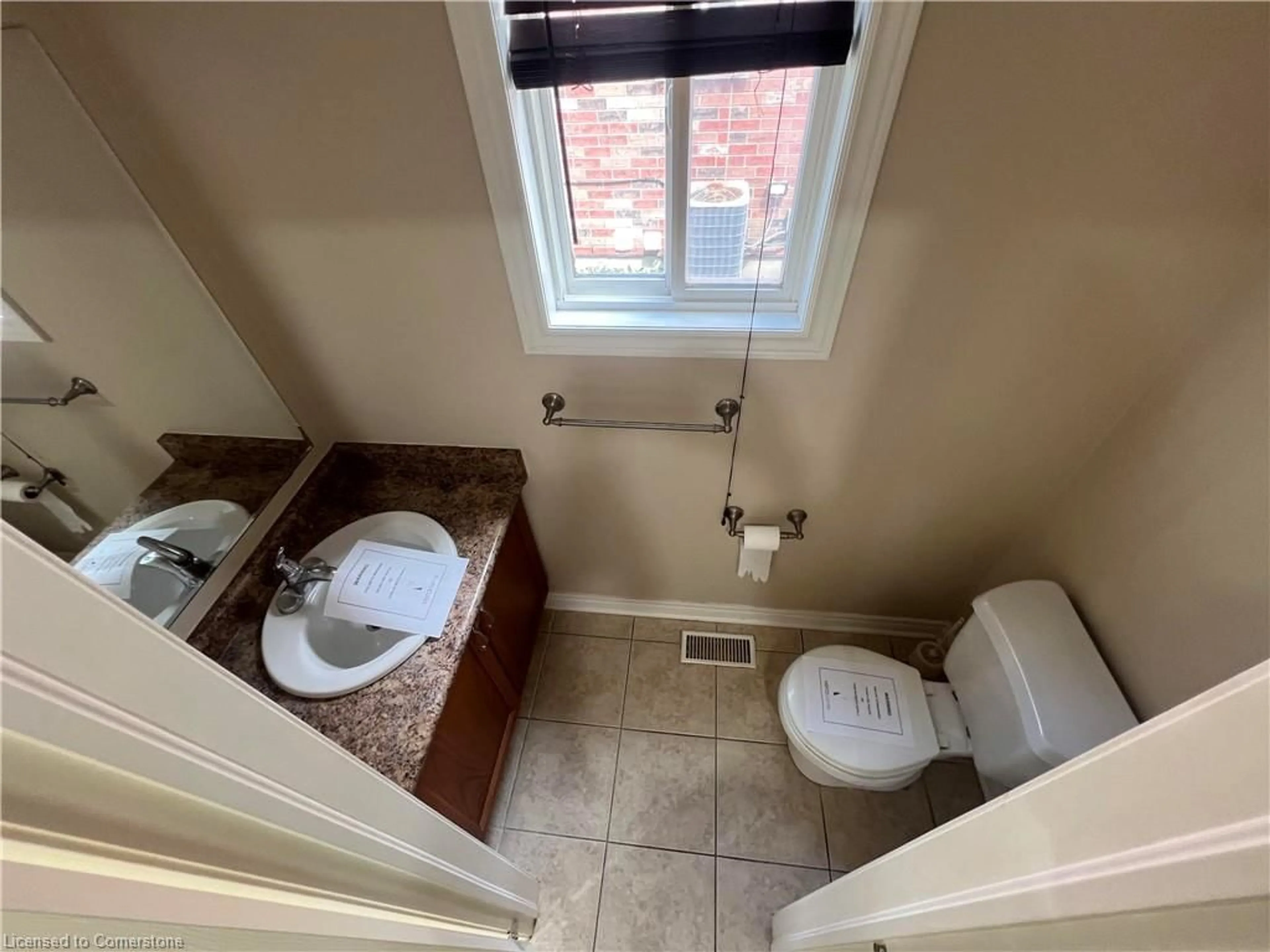 A pic of a room for 47 Simmonds Dr, Guelph Ontario N1E 0A9