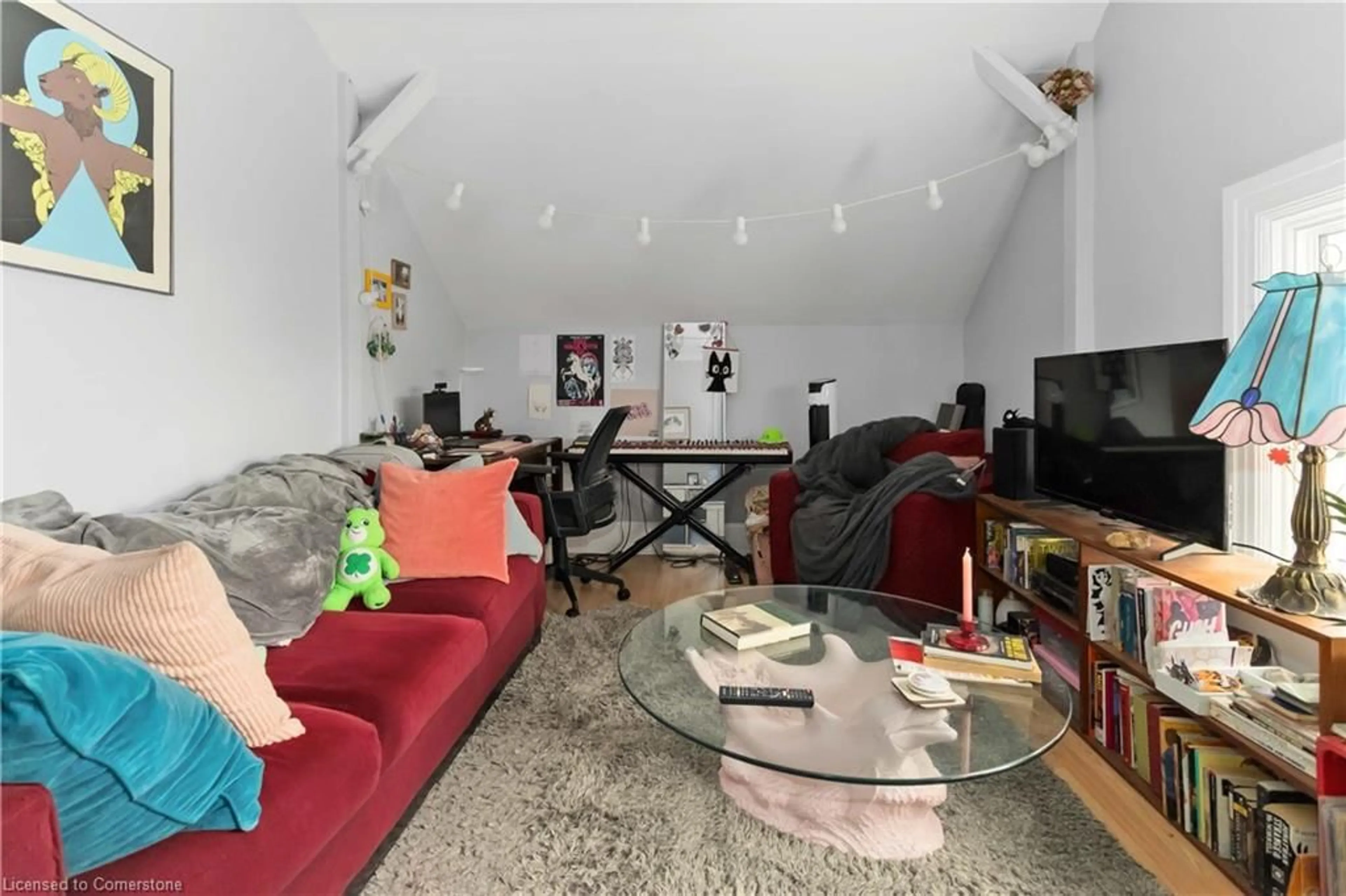 Living room with furniture, unknown for 12 Duke St, Brantford Ontario N3T 3T3