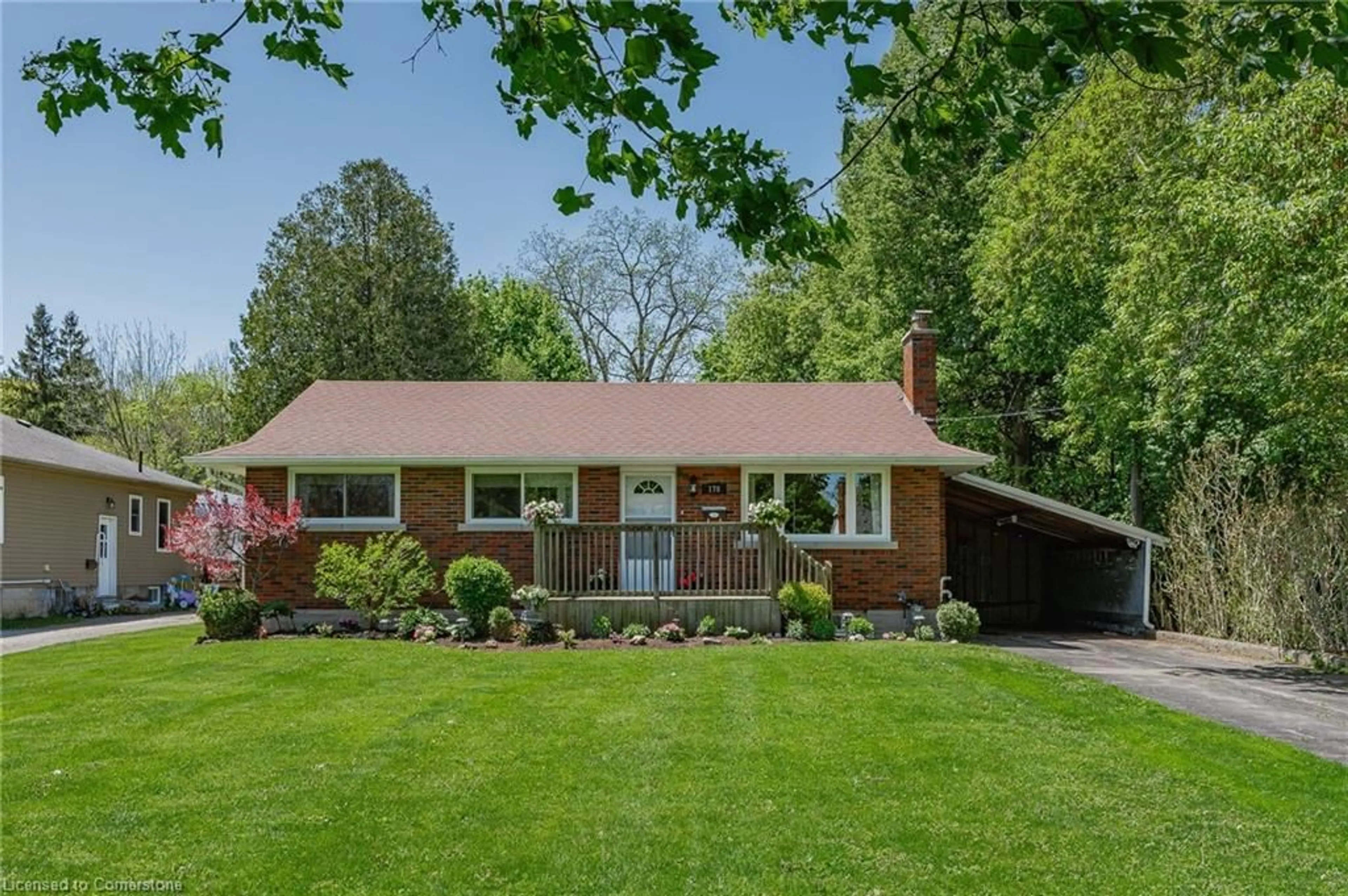 Home with brick exterior material, street for 178 West River Rd, Cambridge Ontario N1S 2Z8