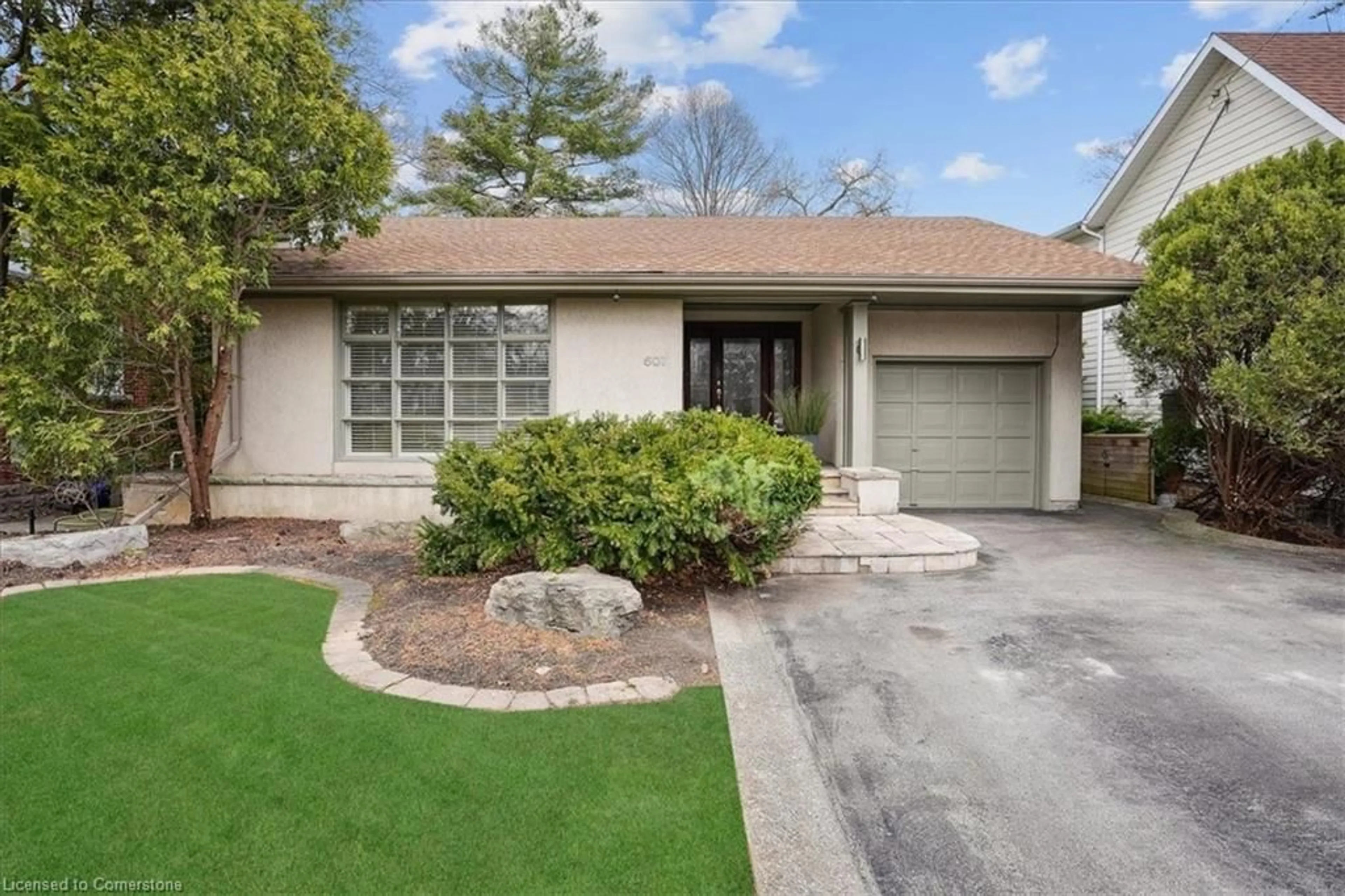 Unknown for 607 Hurd Ave, Burlington Ontario L7S 1T4