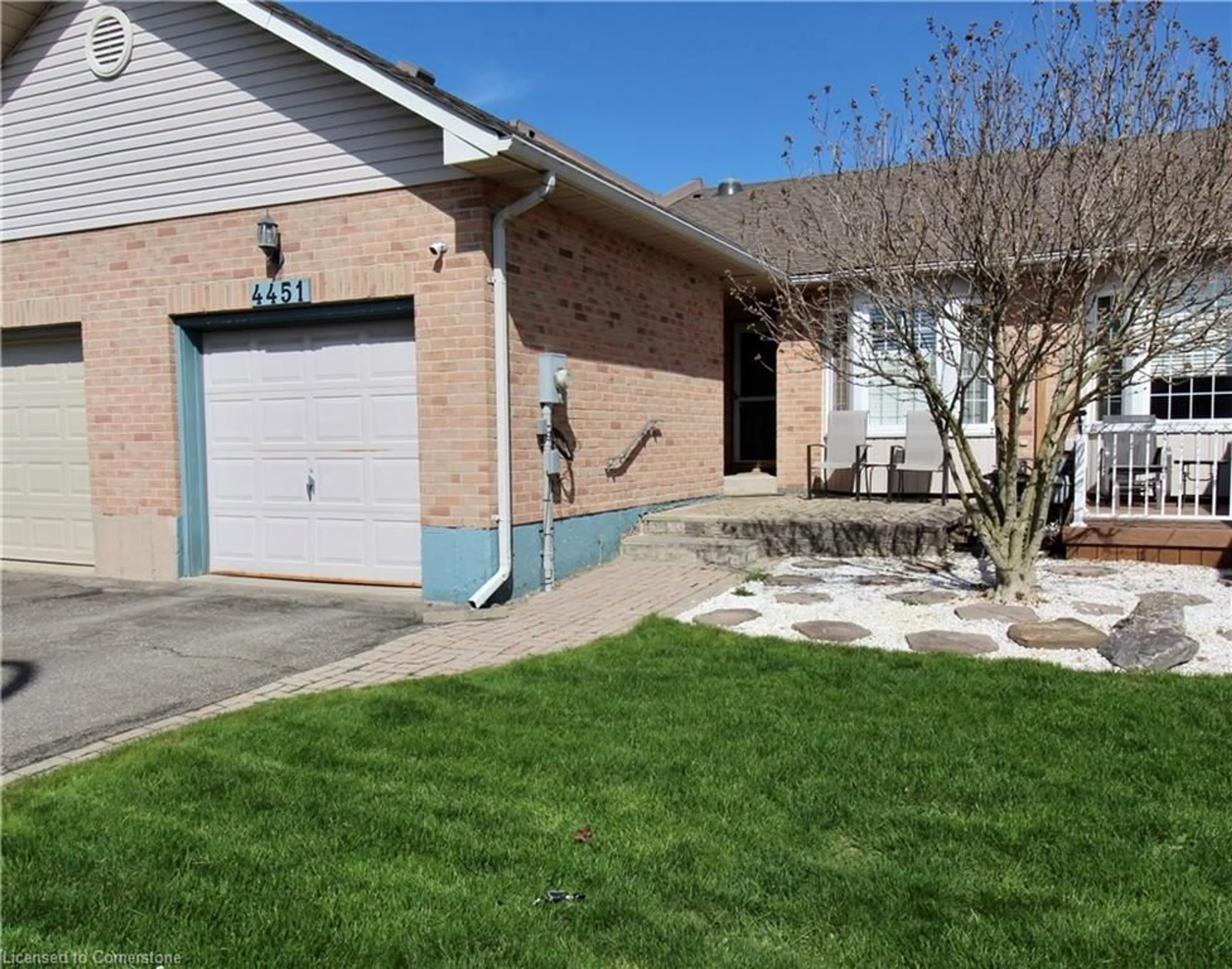 Home with brick exterior material, street for 4451 Michael Ave, Beamsville Ontario L0R 1B5
