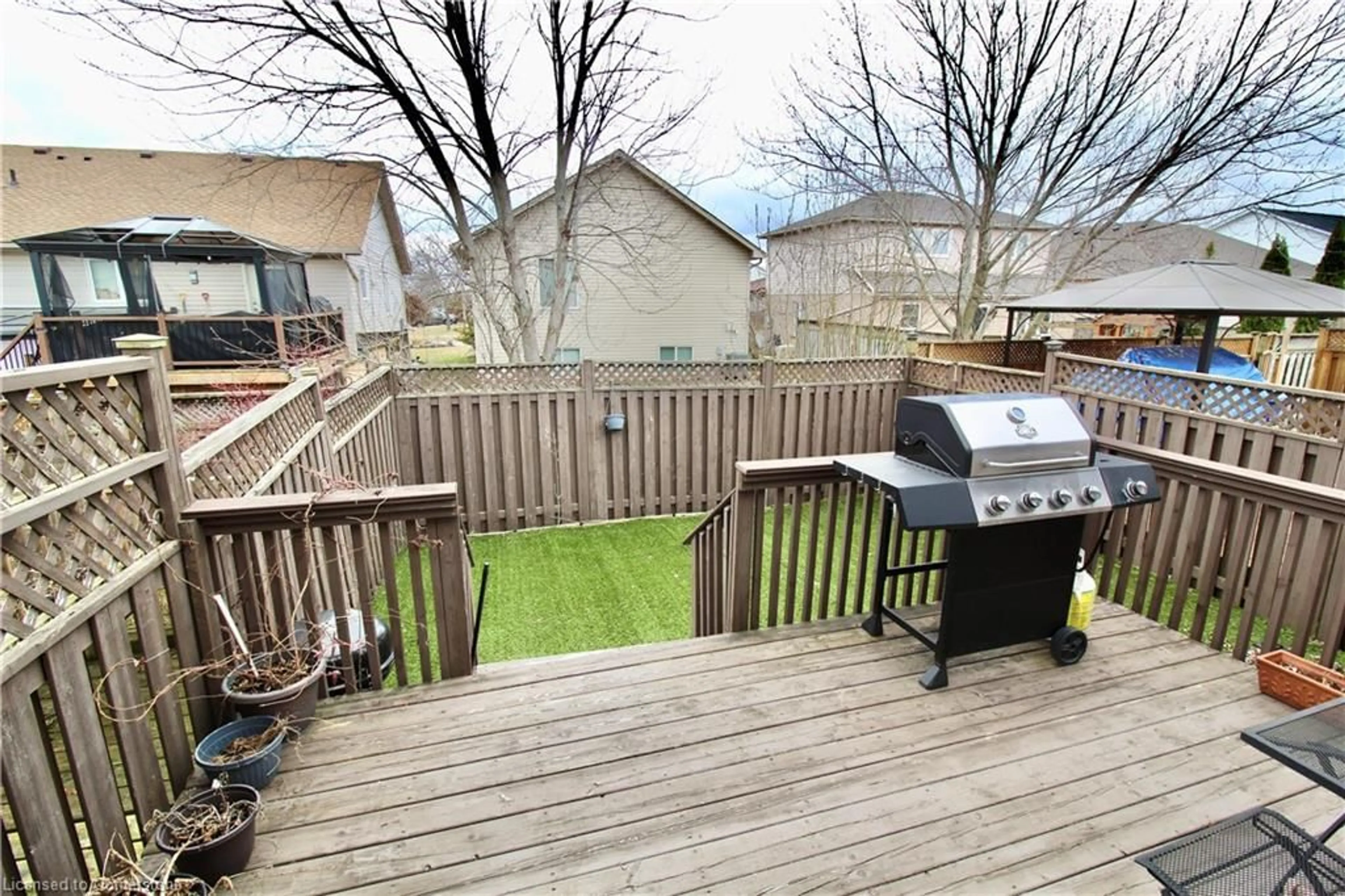 Patio, unknown for 4451 Michael Ave, Beamsville Ontario L0R 1B5