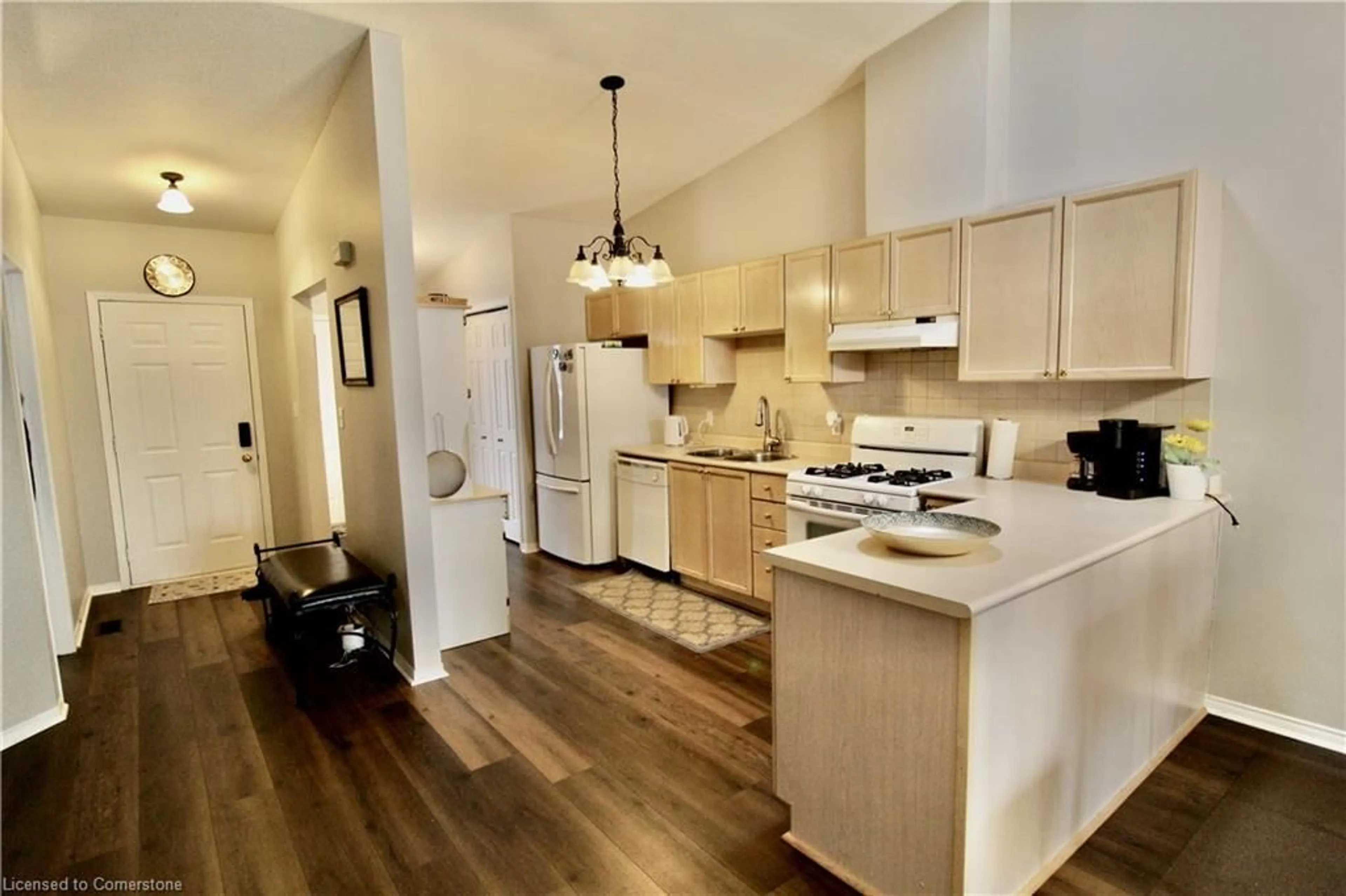 Open concept kitchen, unknown for 4451 Michael Ave, Beamsville Ontario L0R 1B5