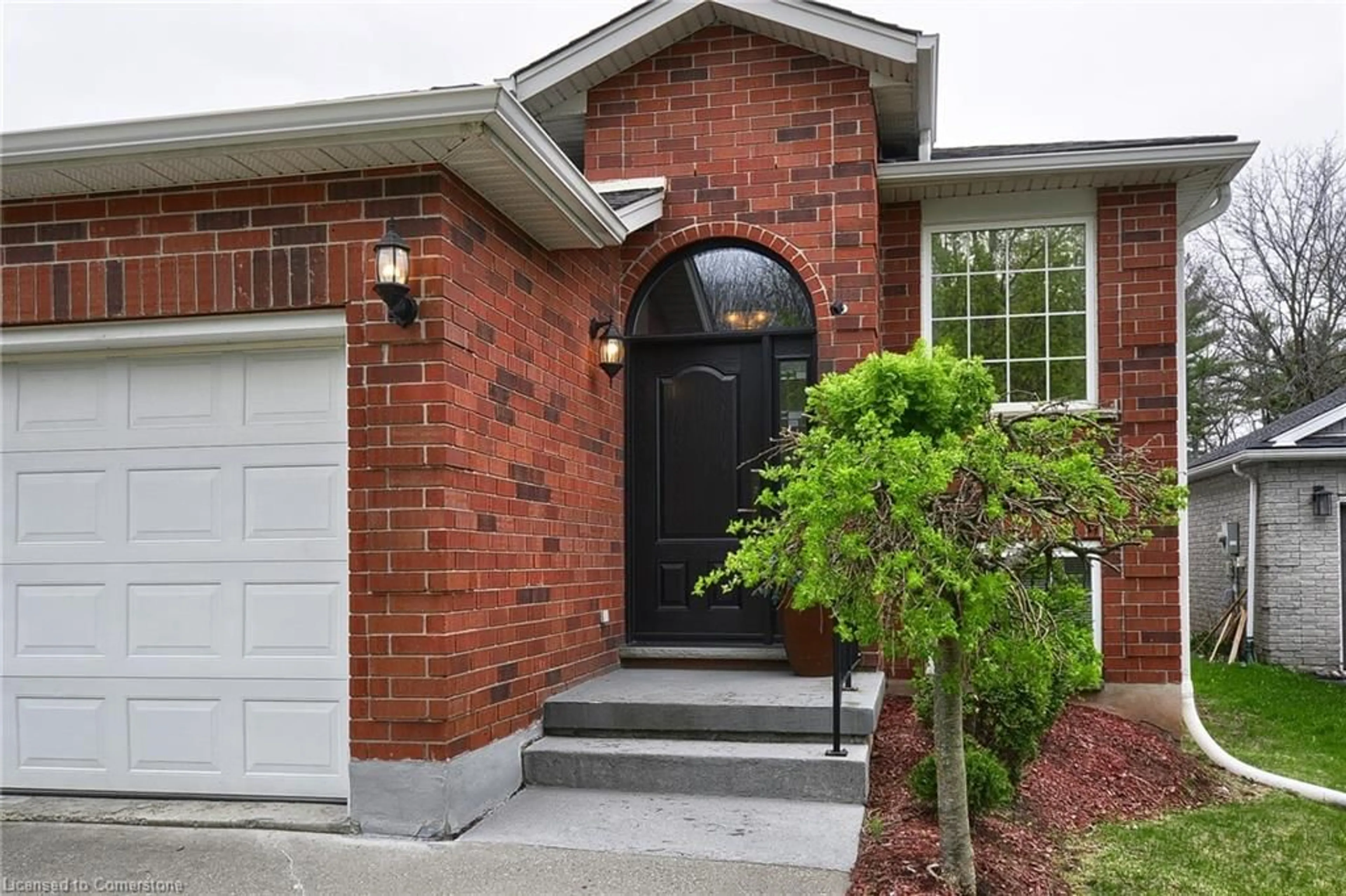 Home with brick exterior material, street for 20 Kent St, Cambridge Ontario N1S 5B2