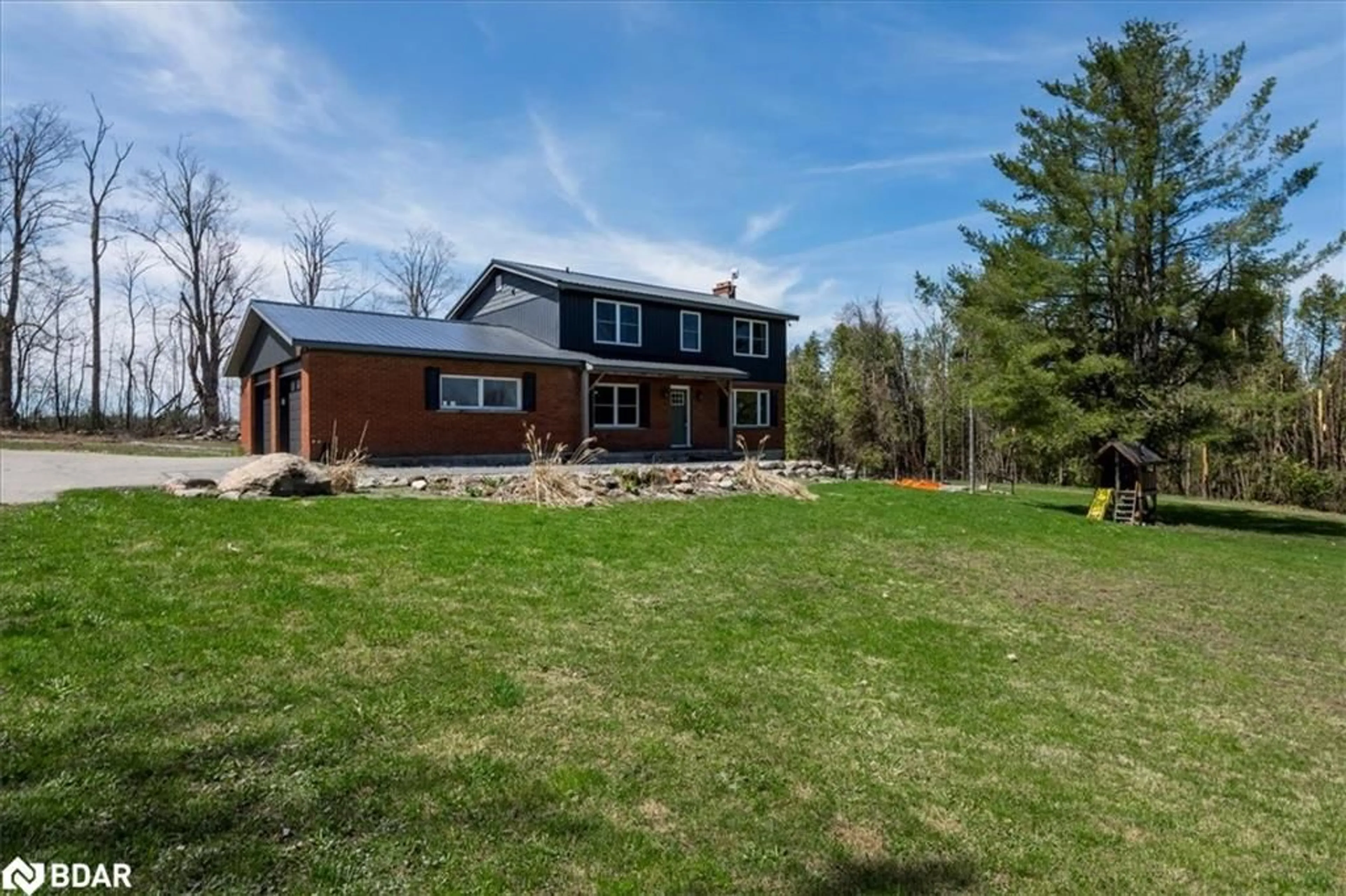 A pic from outside/outdoor area/front of a property/back of a property/a pic from drone, unknown for 1384 15/16 Side Rd, Oro-Medonte Ontario L0L 1T0
