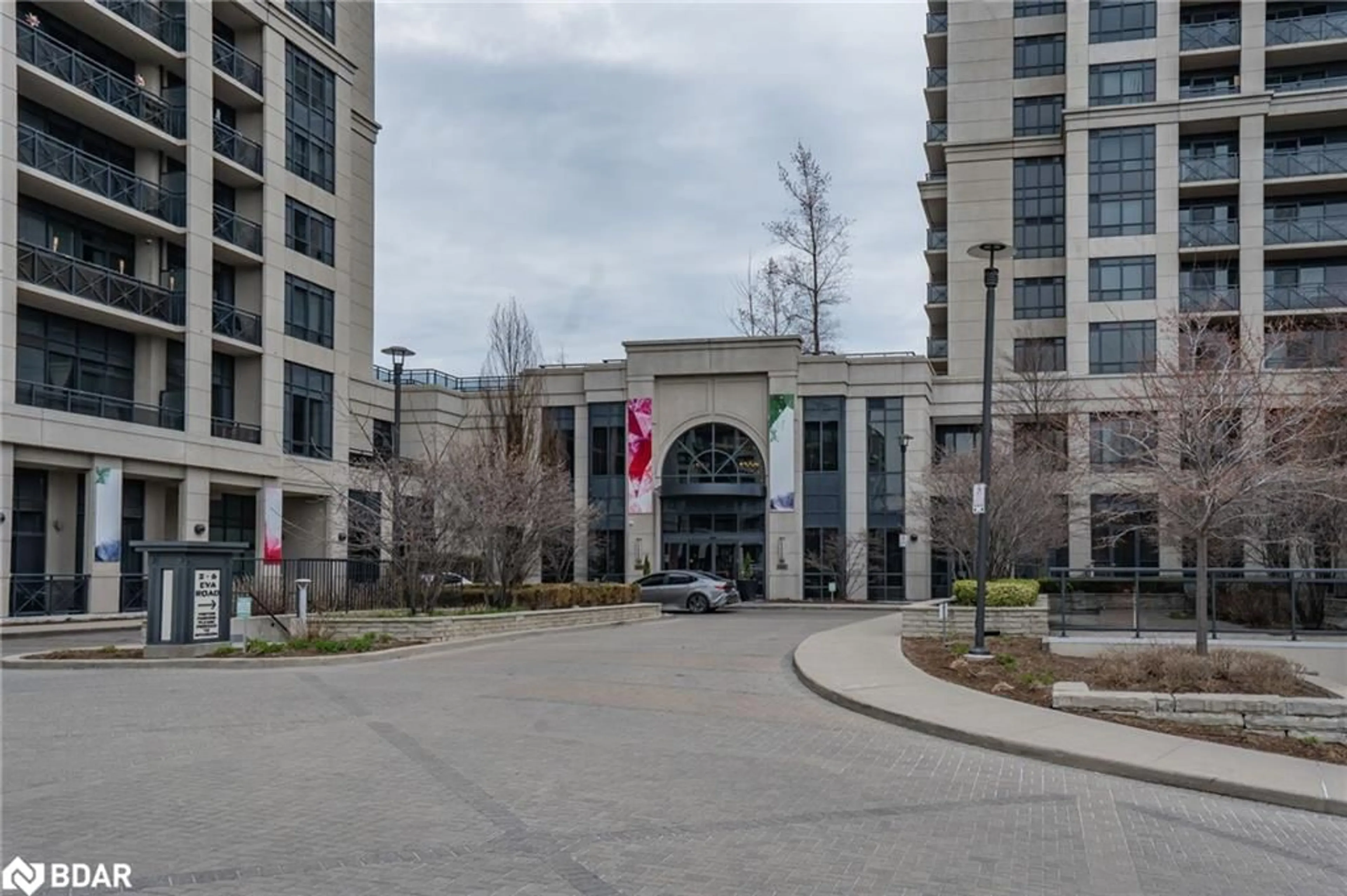 Indoor foyer for 2 Eva Rd, Toronto Ontario M9C 0A9