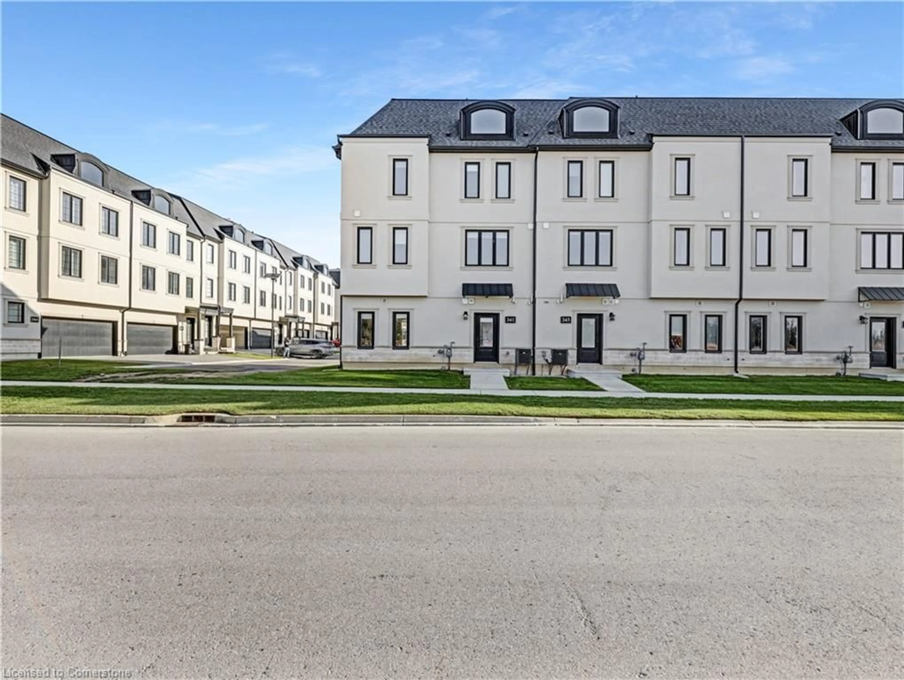 A pic from outside/outdoor area/front of a property/back of a property/a pic from drone, street for 341 Callaway Rd, London Ontario N6G 2N1