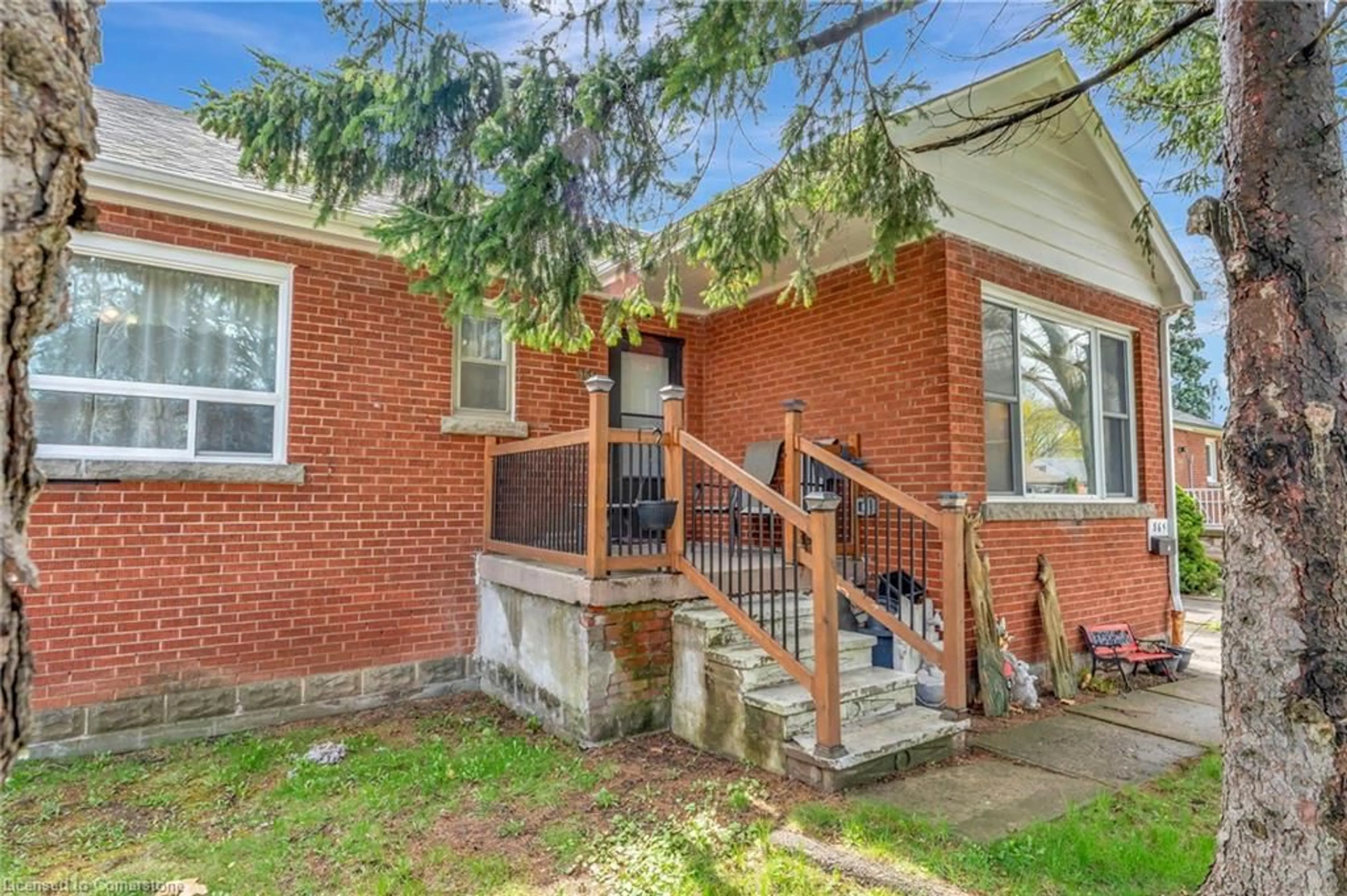 Home with brick exterior material, street for 865 Garth St, Hamilton Ontario L9C 4K7