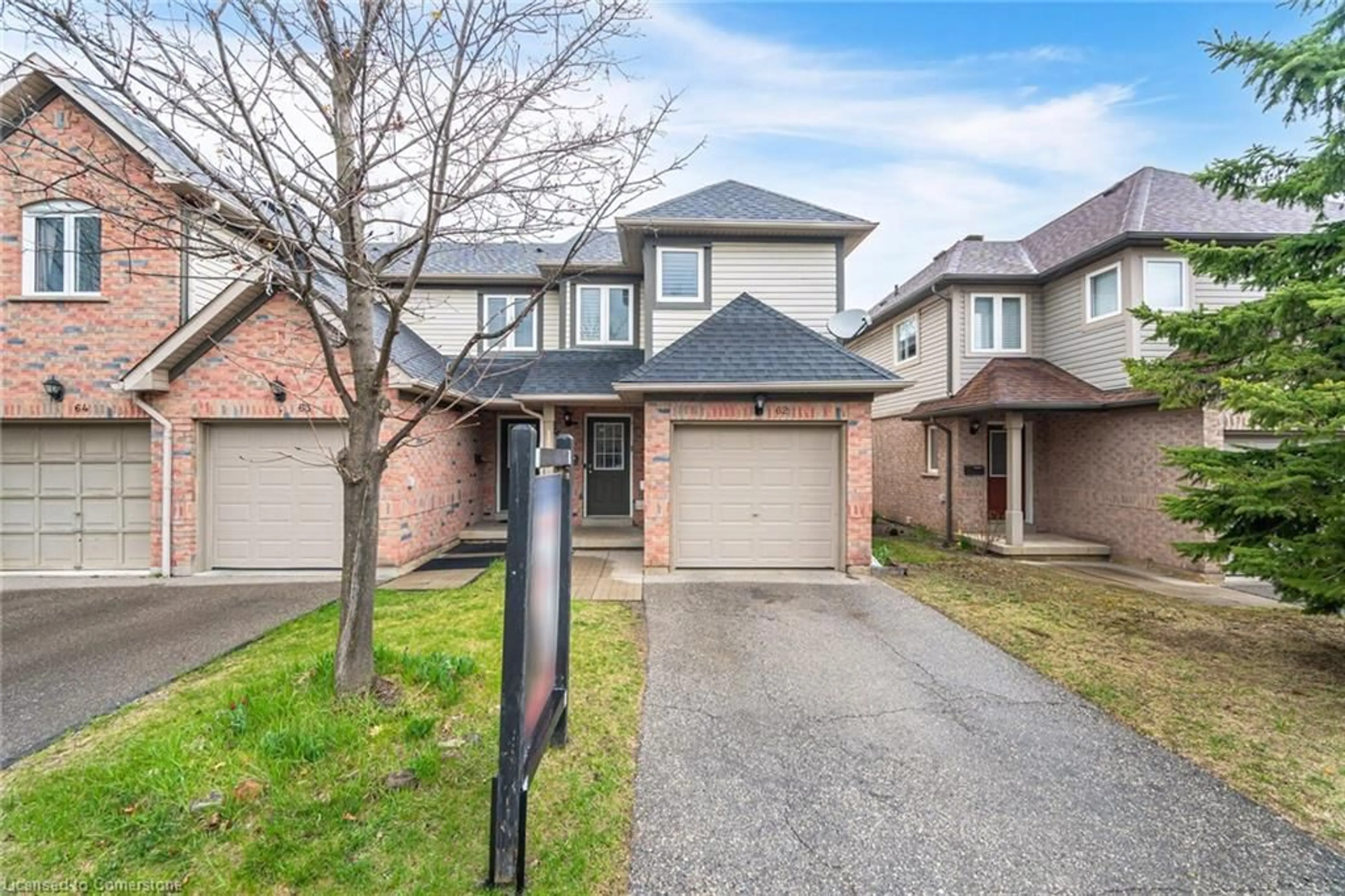 Home with brick exterior material, street for 5255 Guildwood Way #62, Mississauga Ontario L5R 4A8
