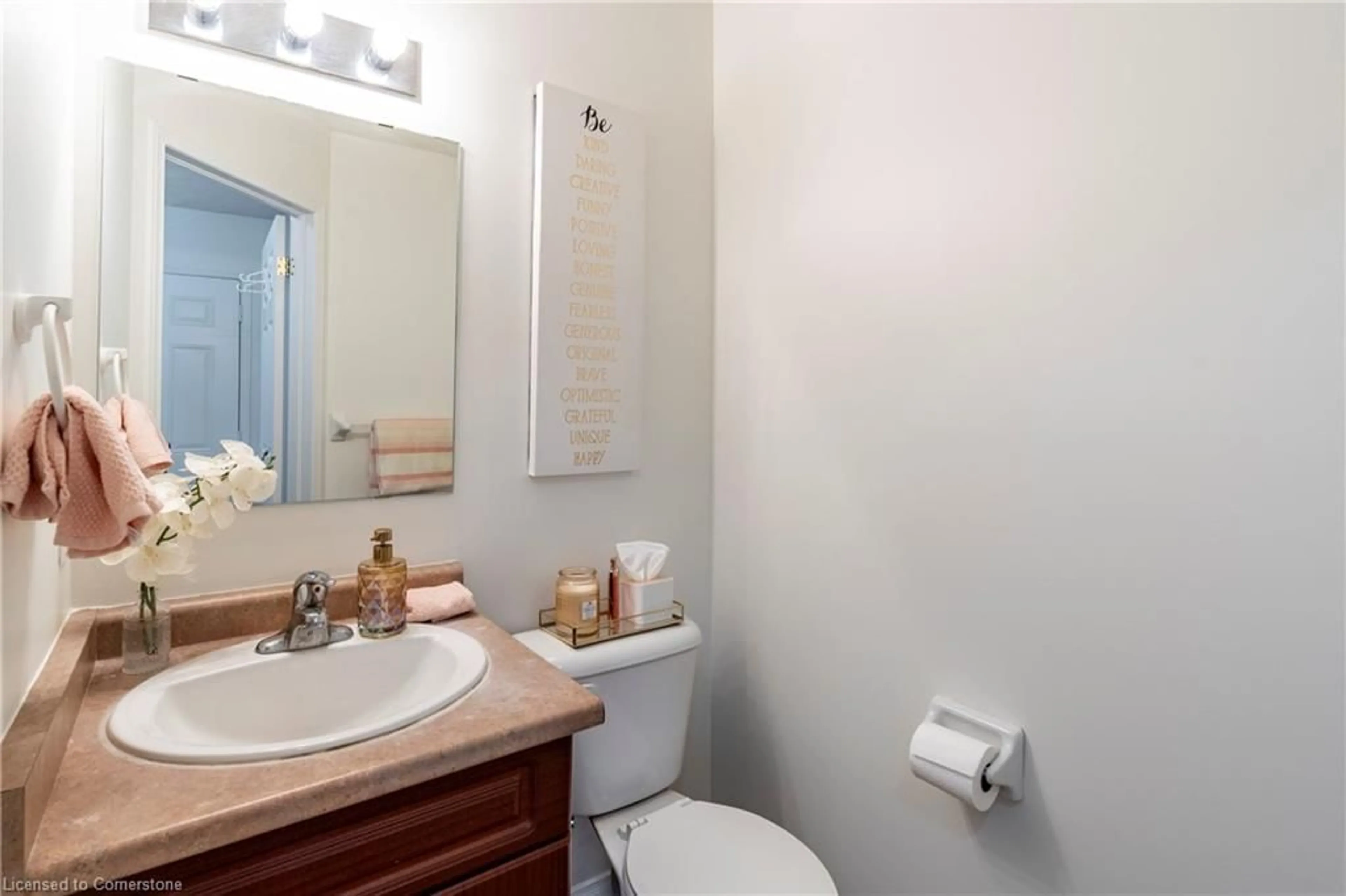 Standard bathroom, ceramic/tile floor for 30 Fallowfield Dr, Kitchener Ontario N2C 0A8