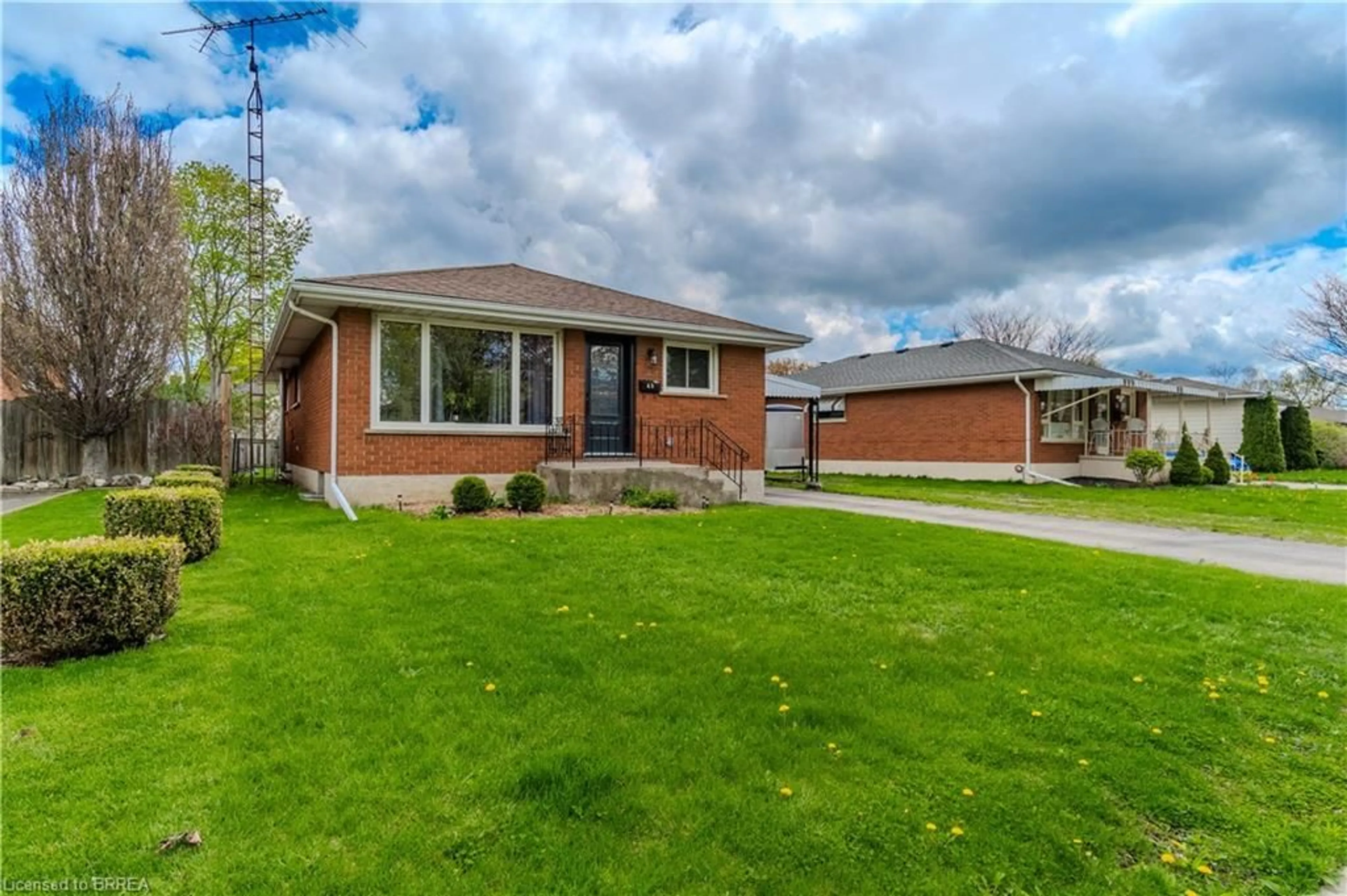 Home with brick exterior material, street for 43 Linden Ave, Brantford Ontario N3S 7E4