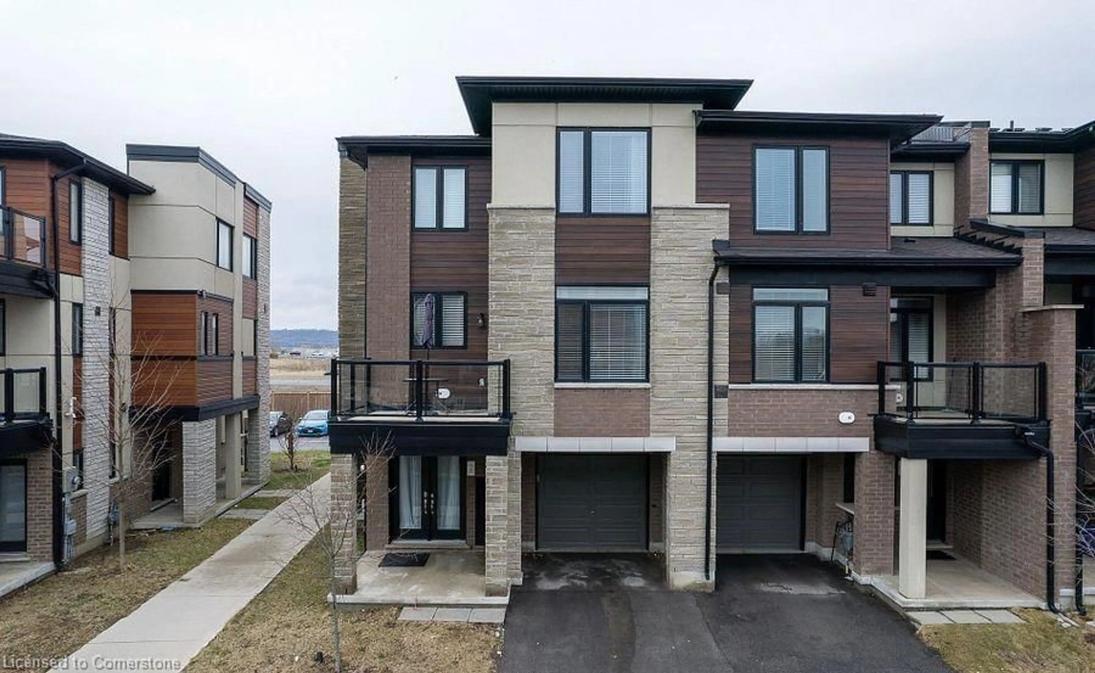 Home with brick exterior material, street for 590 N Service Rd #98, Stoney Creek Ontario L8E 0K5