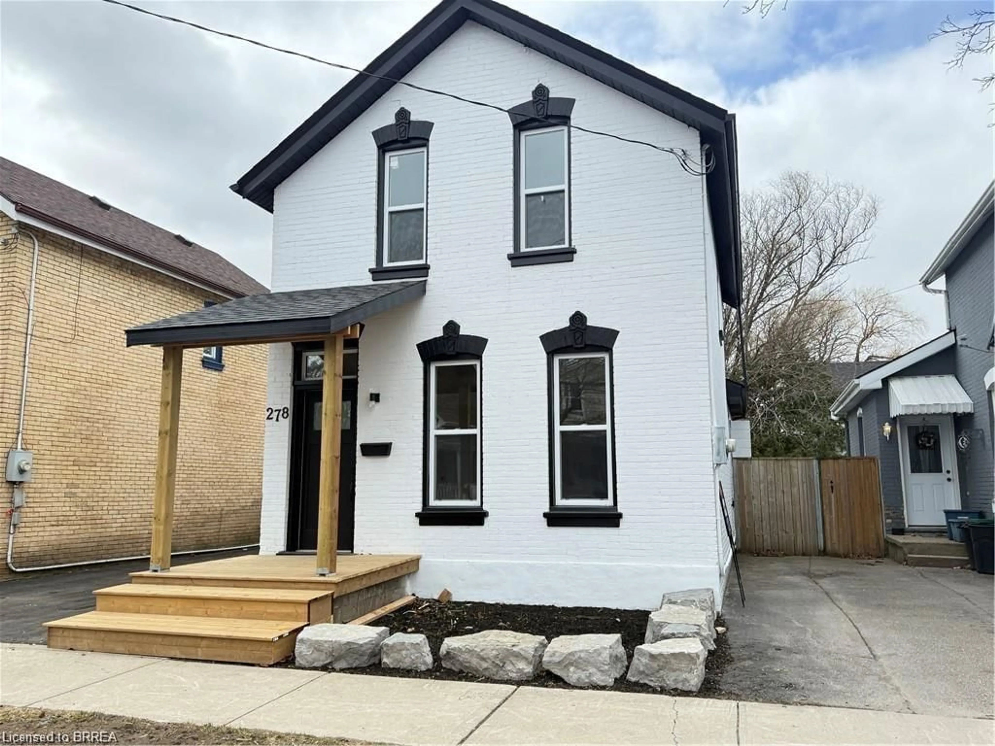 Home with brick exterior material, street for 278 Park Ave, Brantford Ontario N3S 5K9