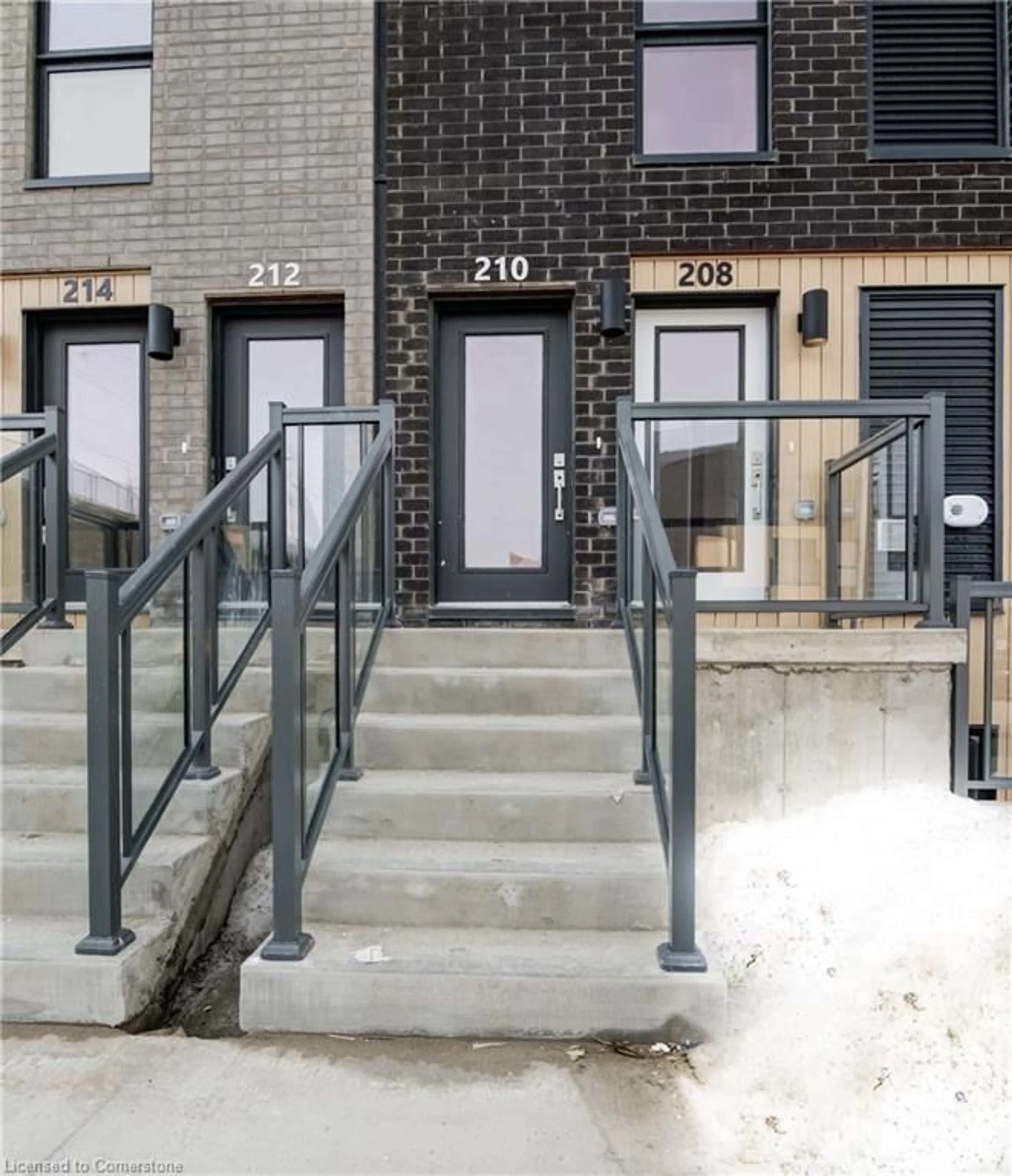Stairs for 210 Serene Way #H066, Kitchener Ontario N2E 0H8