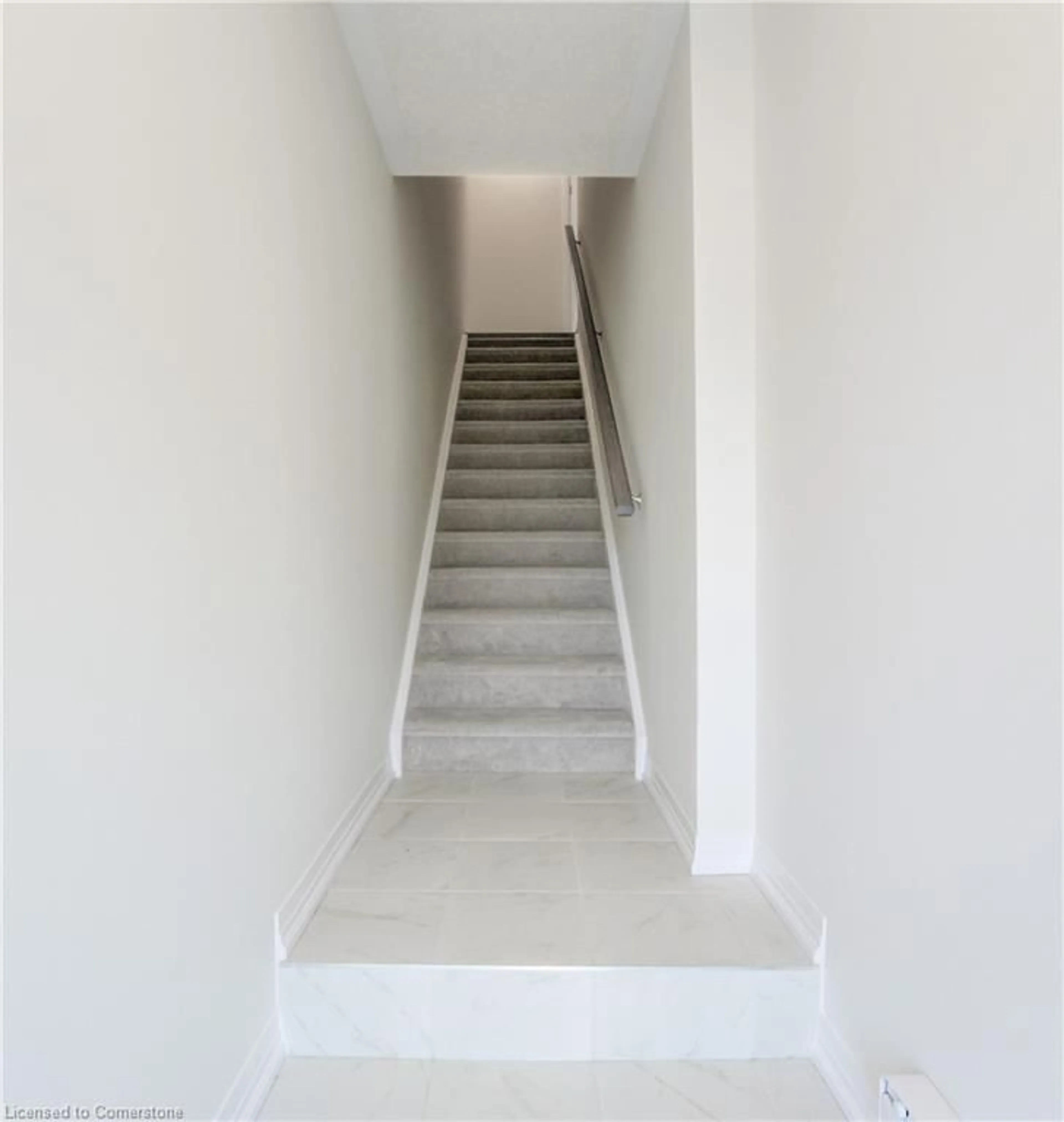 Stairs for 210 Serene Way #H066, Kitchener Ontario N2E 0H8