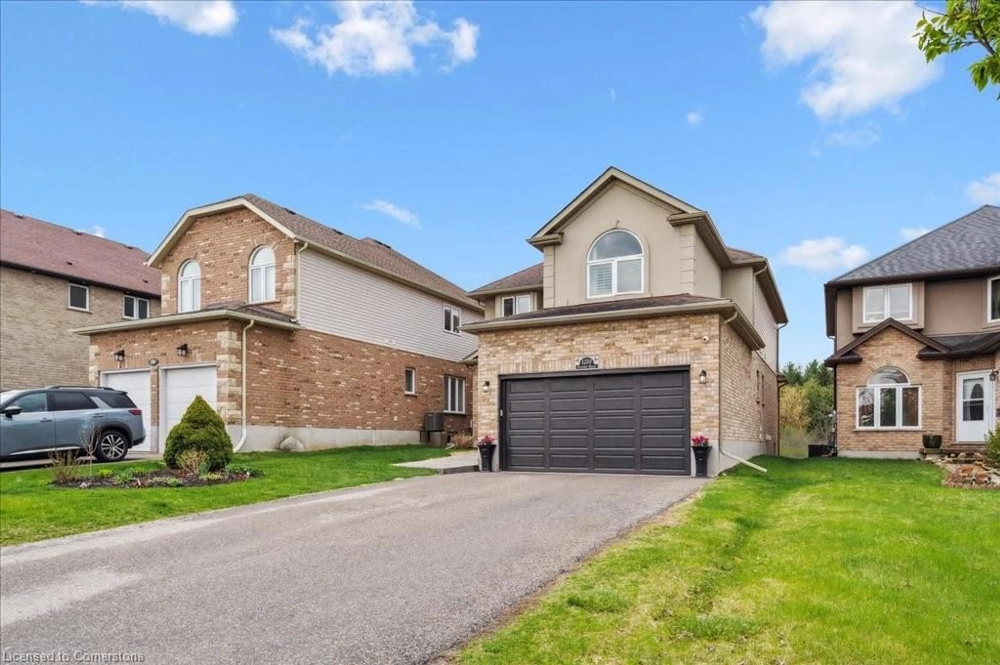 Home with brick exterior material, street for 1200 Dunbar Rd, Cambridge Ontario N3H 4W6