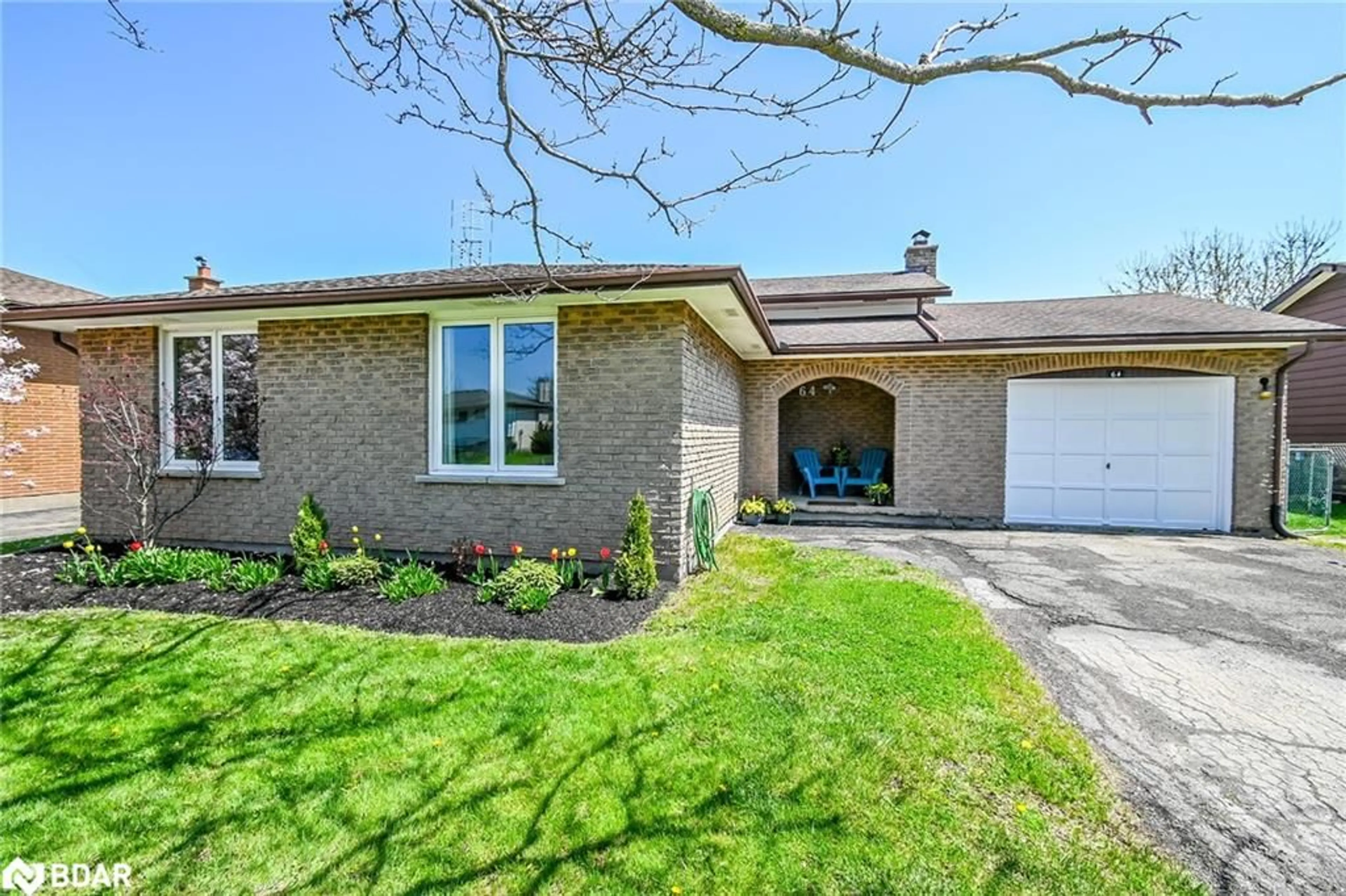 Home with brick exterior material, street for 64 Elmvale Cres, Port Colborne Ontario L3K 5X2