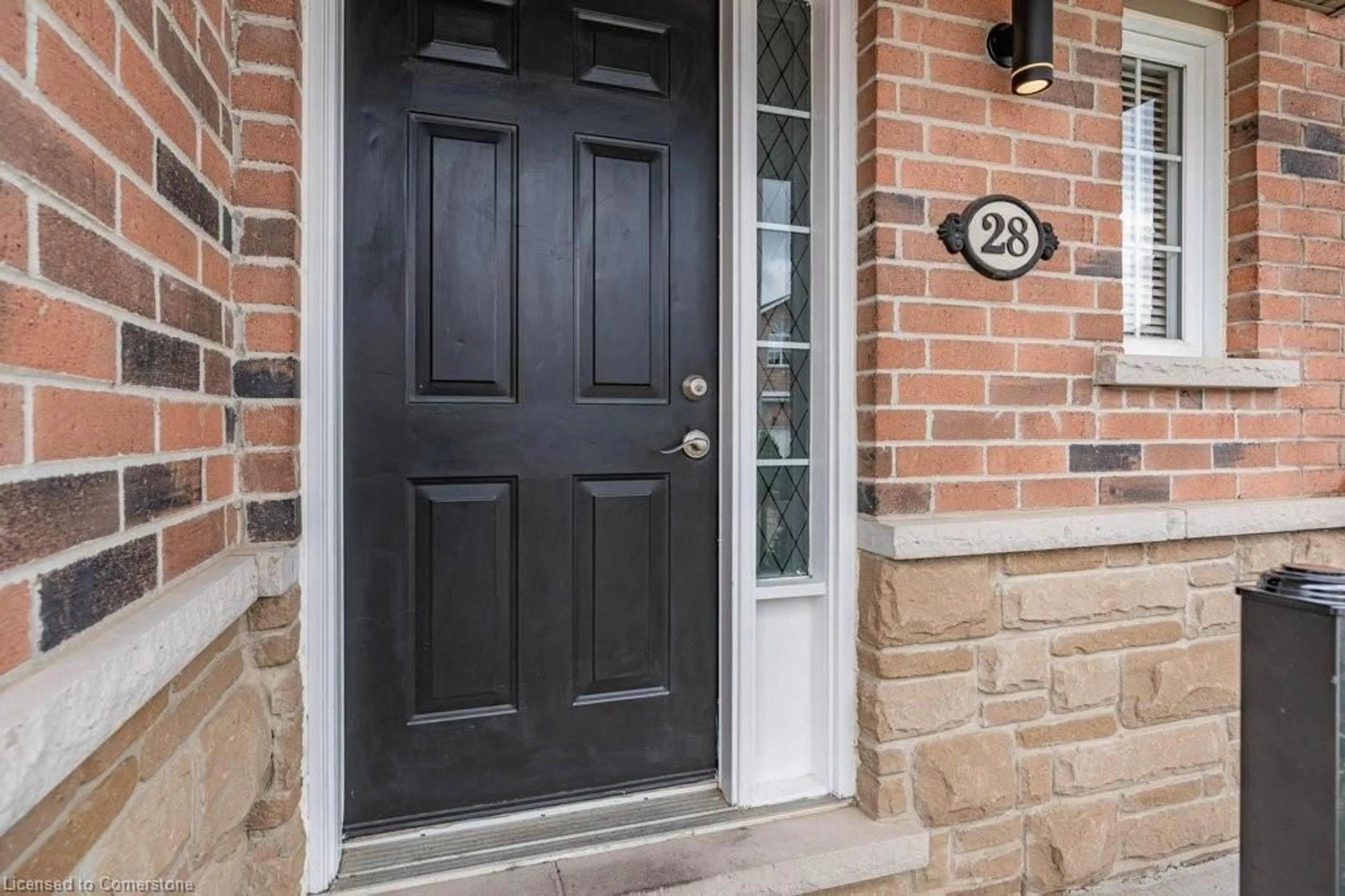 Indoor entryway for 28 Vennio Lane, Hamilton Ontario L9B 2Y7