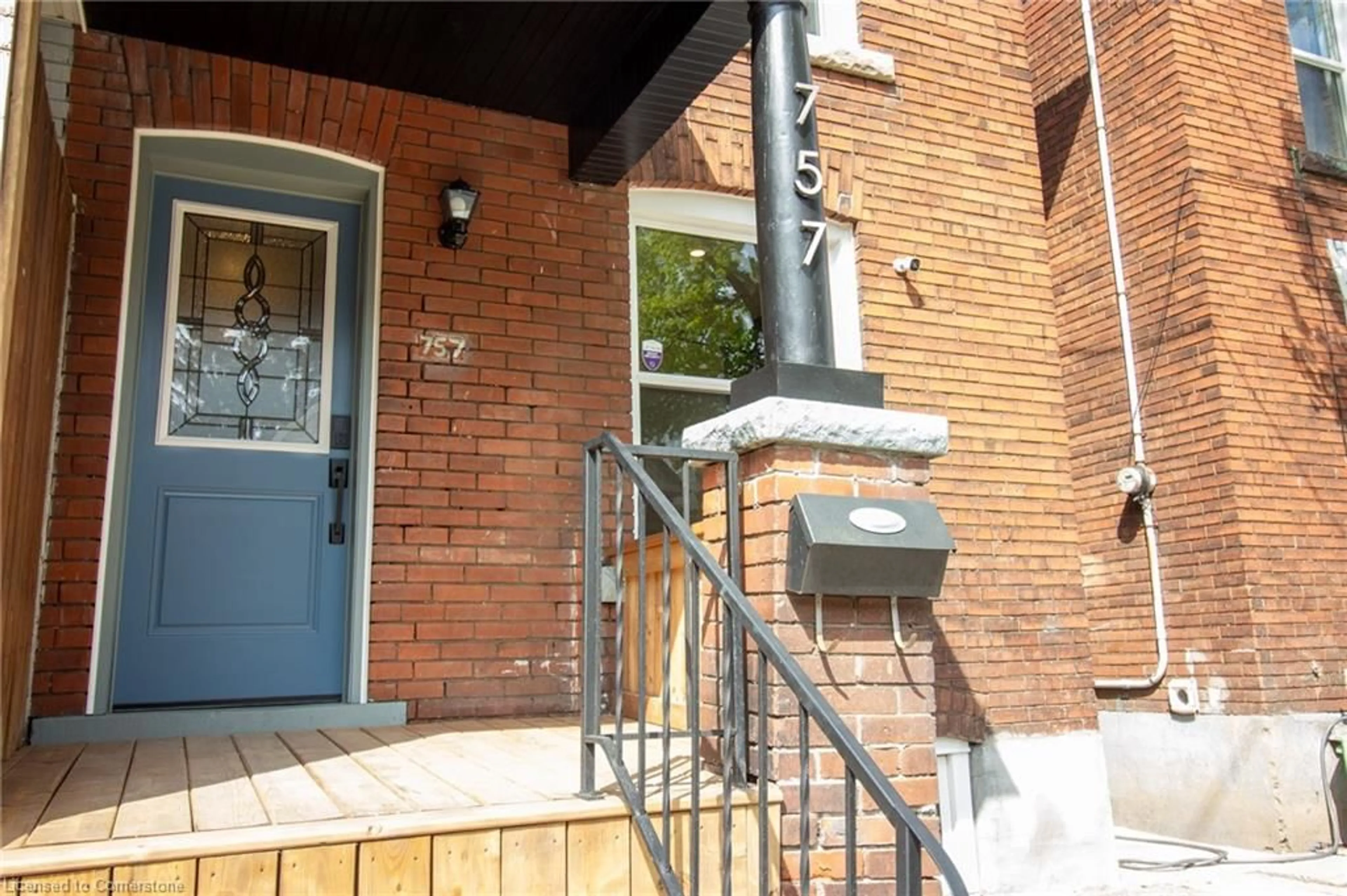 Unknown for 757 Cannon St, Hamilton Ontario L8L 2H1