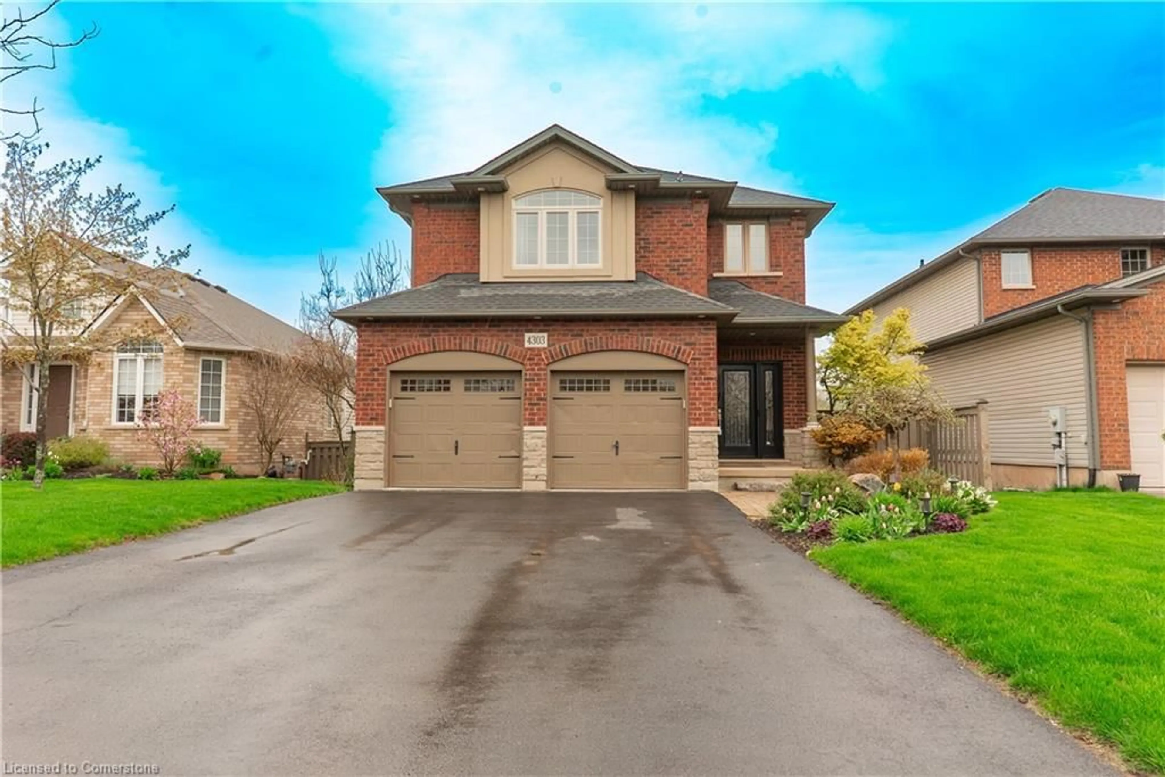Home with brick exterior material, street for 4303 Arejay Ave, Beamsville Ontario L3J 0P8