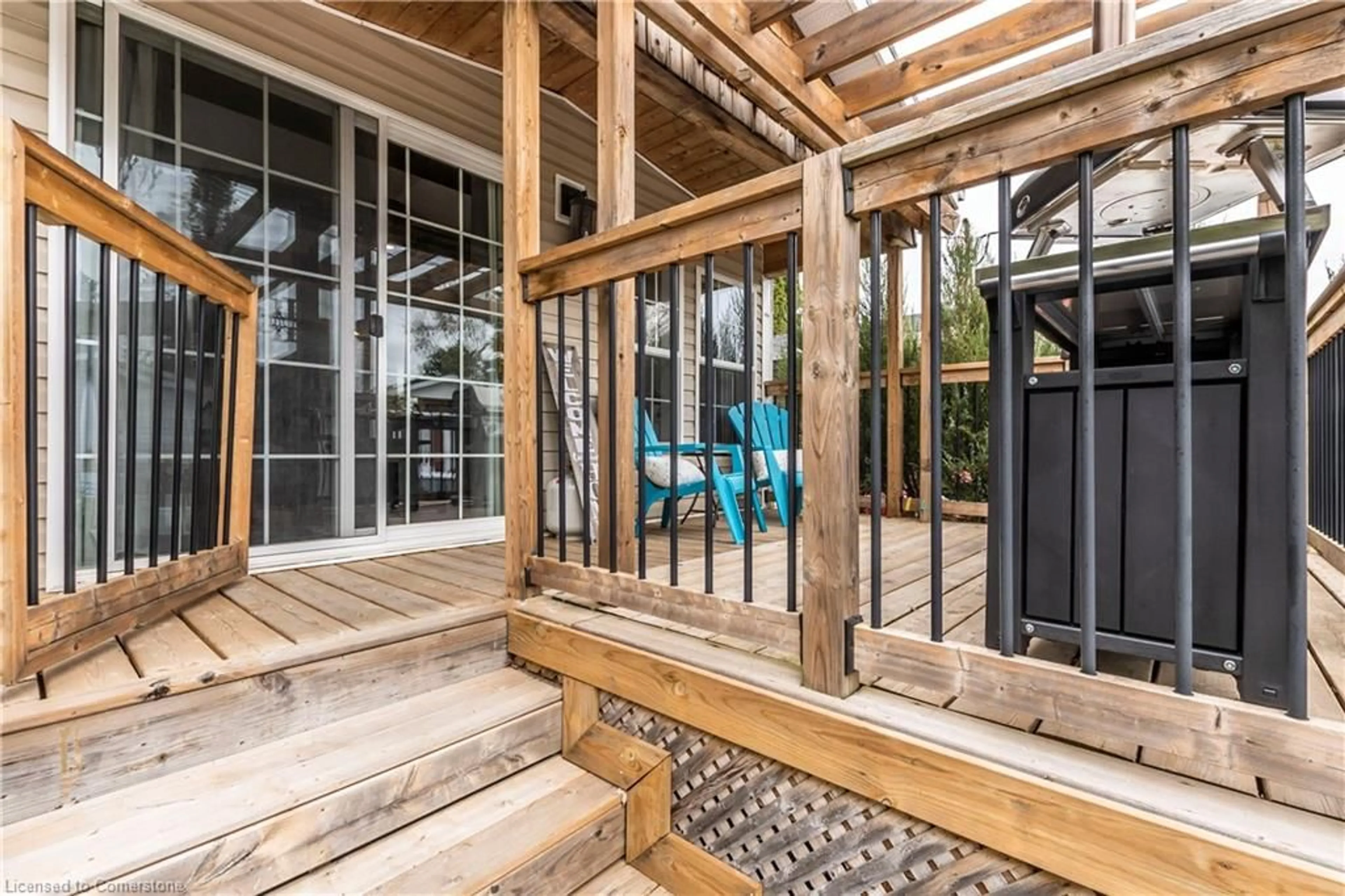 Patio, street for 3 Elm St, Puslinch Ontario N0B 2C0
