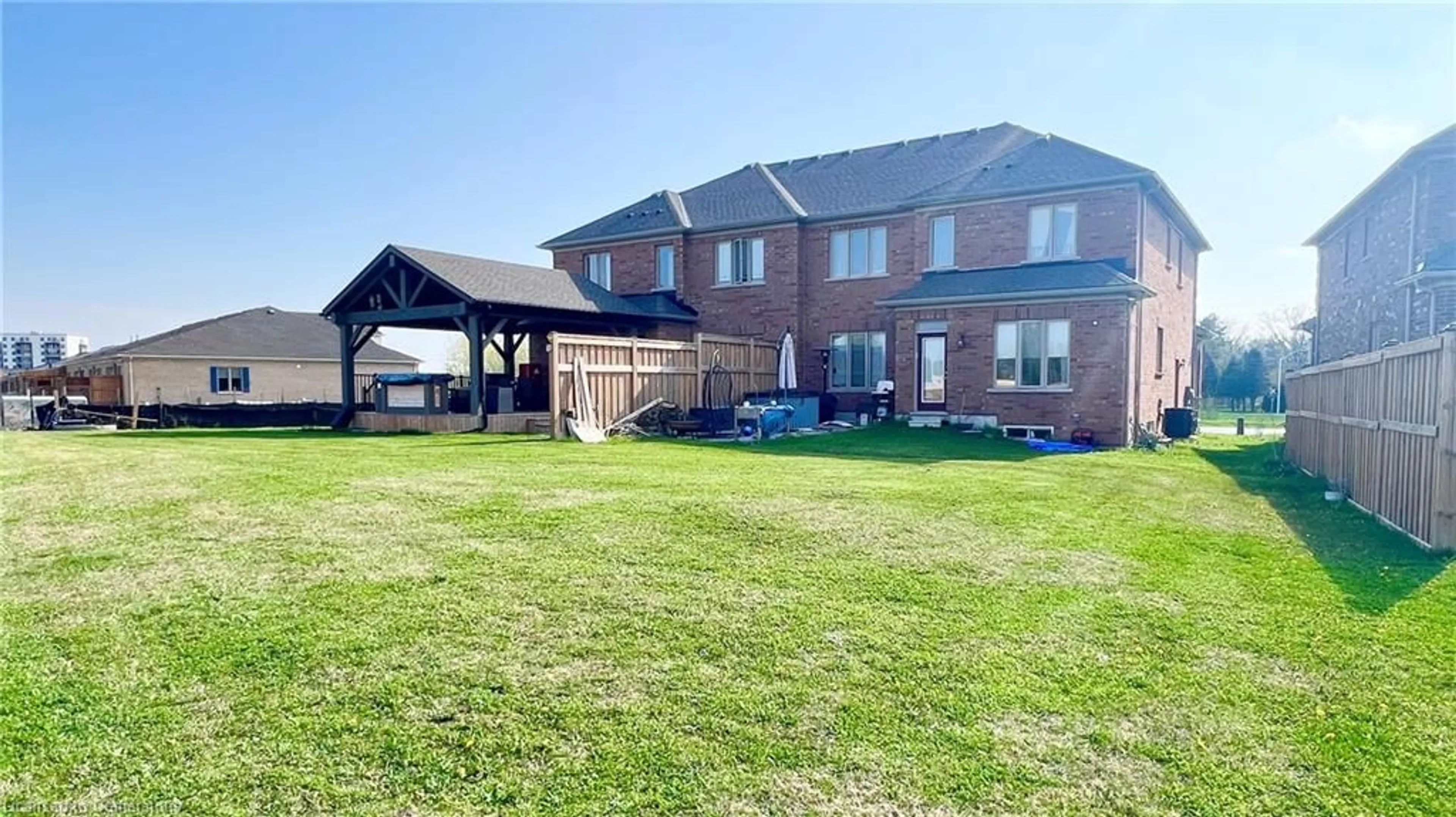 Patio, building for 61 Harvest Ave, Tillsonburg Ontario N4G 0H9