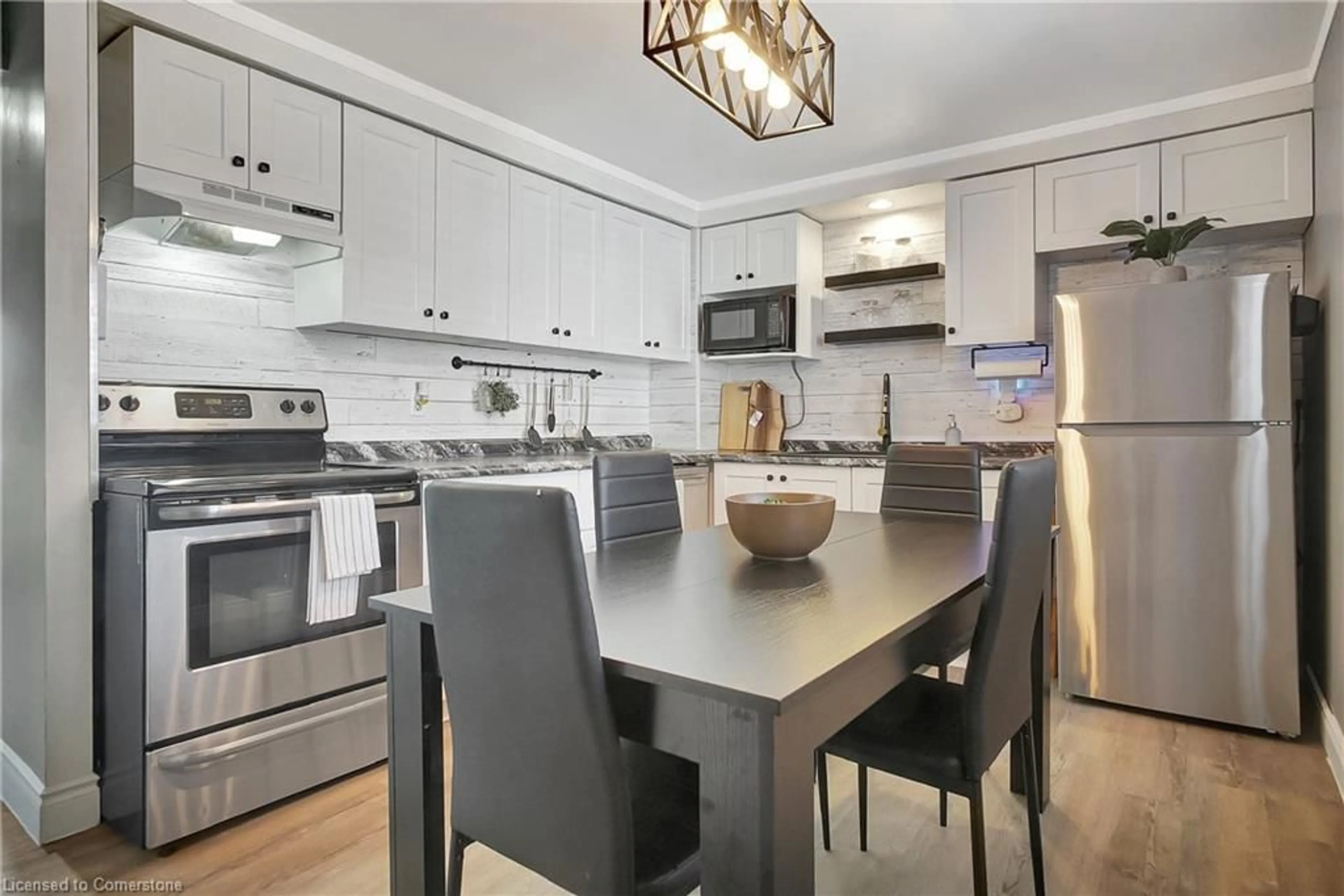 Open concept kitchen, unknown for 150 Glamis Rd, Cambridge Ontario N1R 6S9