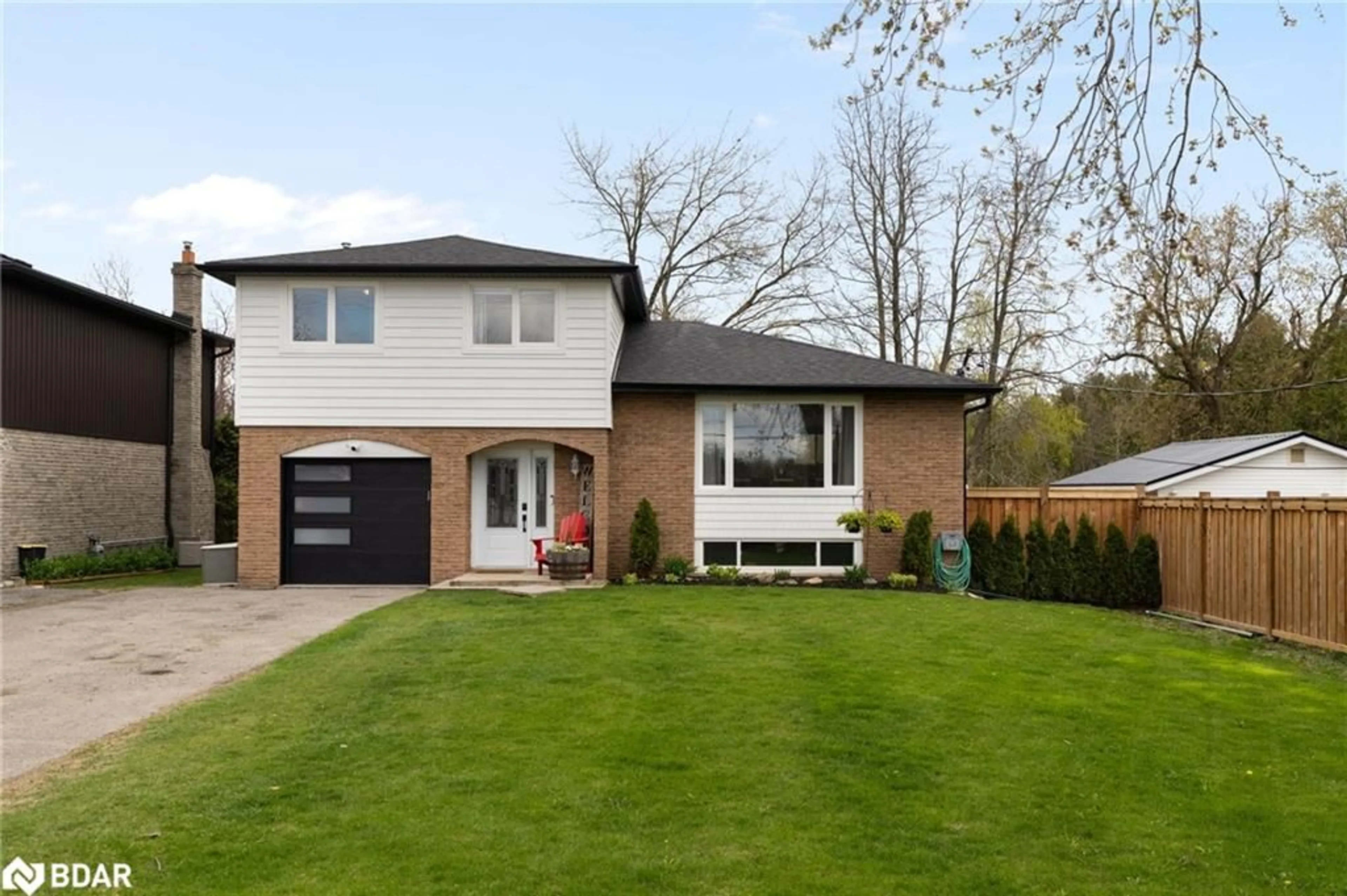 Home with brick exterior material, street for 39 Petes Lane, Pefferlaw Ontario L0E 1N0