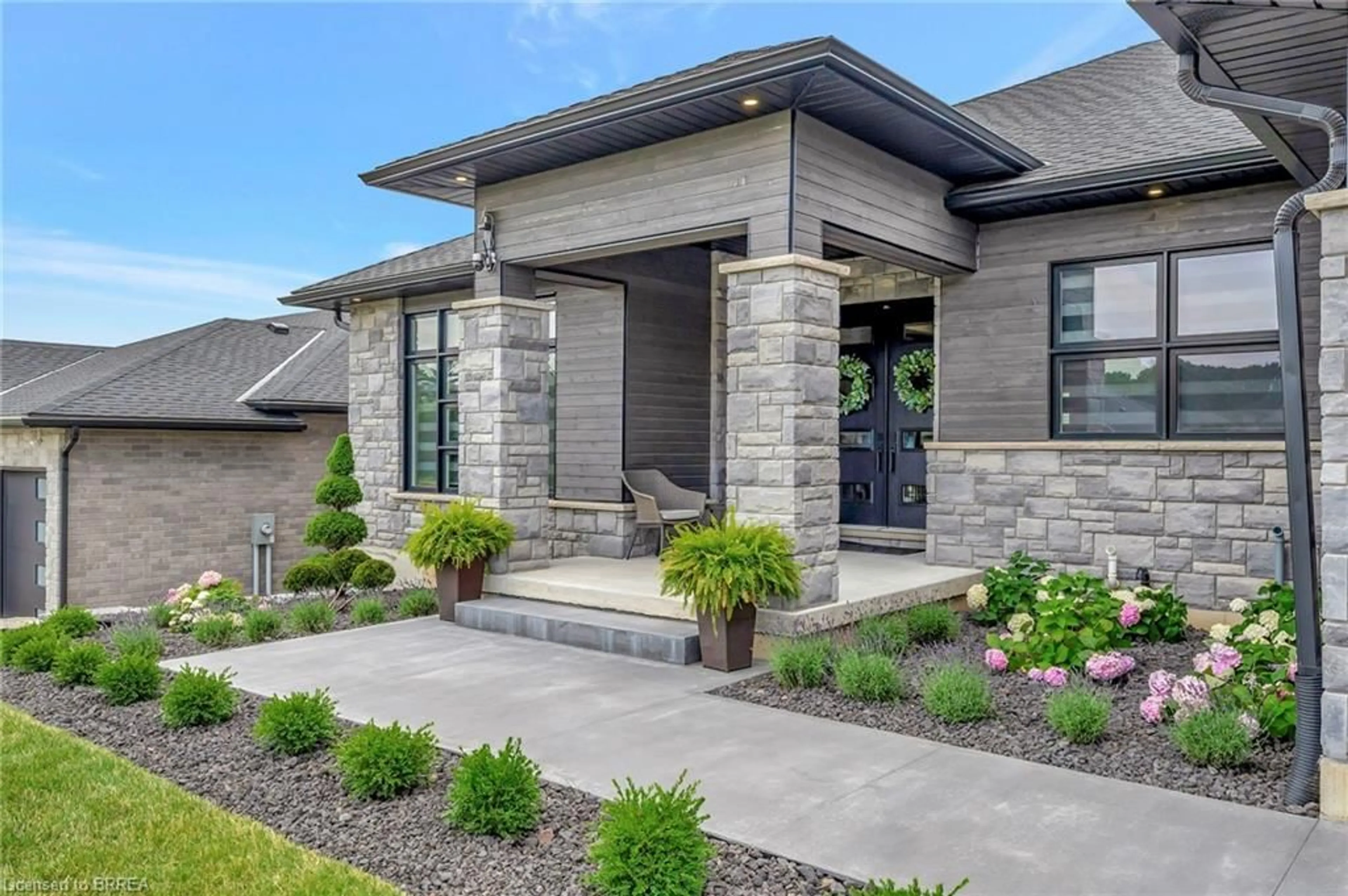 Home with brick exterior material, street for 14 Hudson Dr, Brantford Ontario N3T 5L7