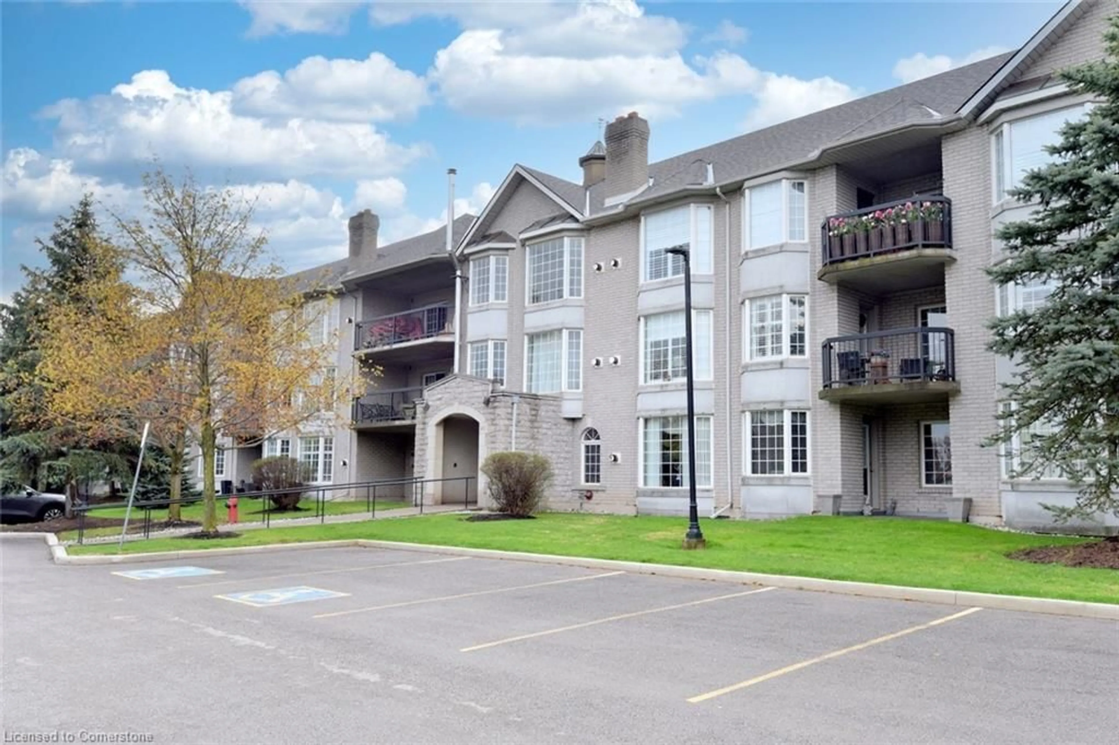 Patio, unknown for 980 Golf Links Rd #306, Ancaster Ontario L9K 1J8