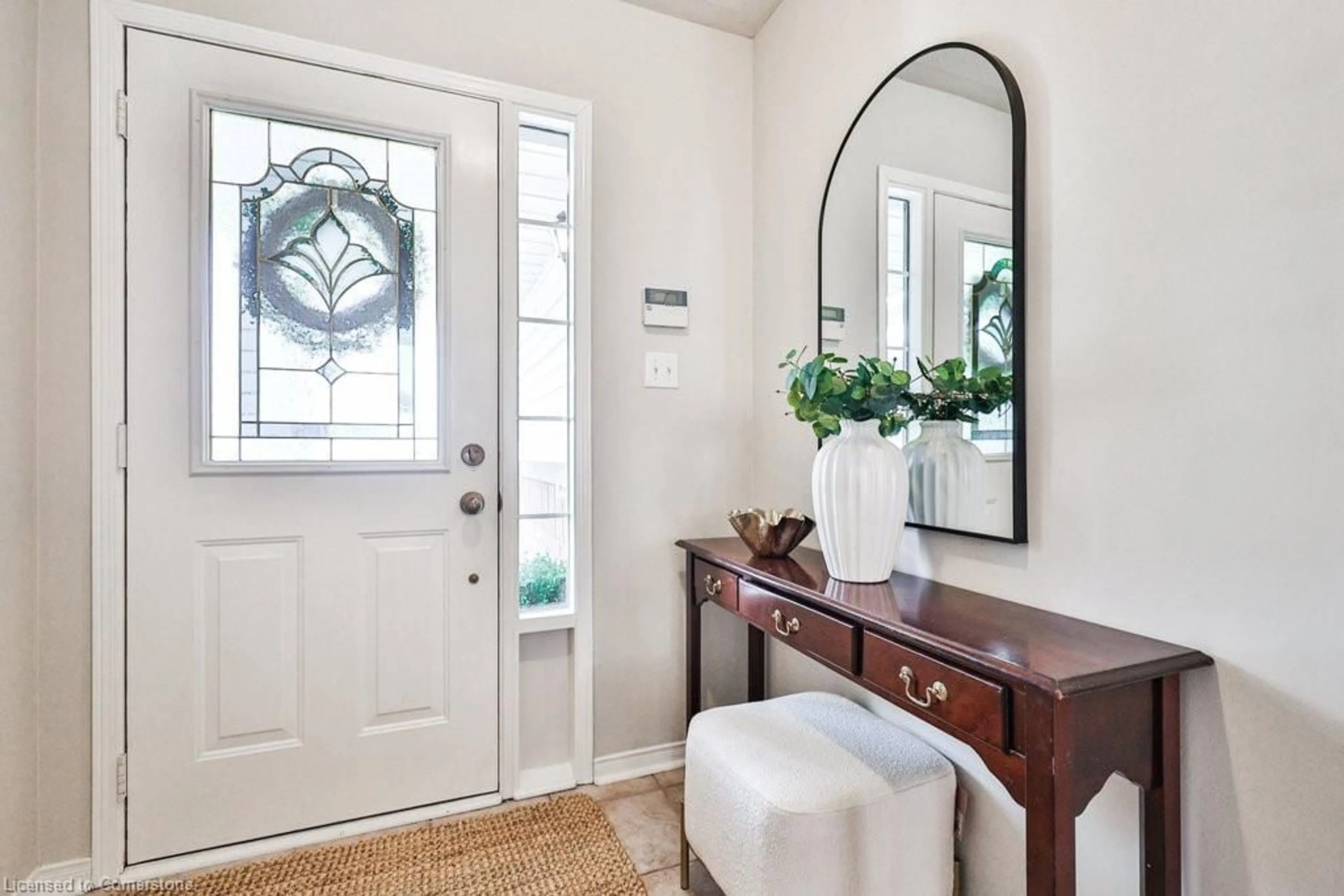 Indoor entryway for 36 Sloan Dr, Milton Ontario L9T 5P7