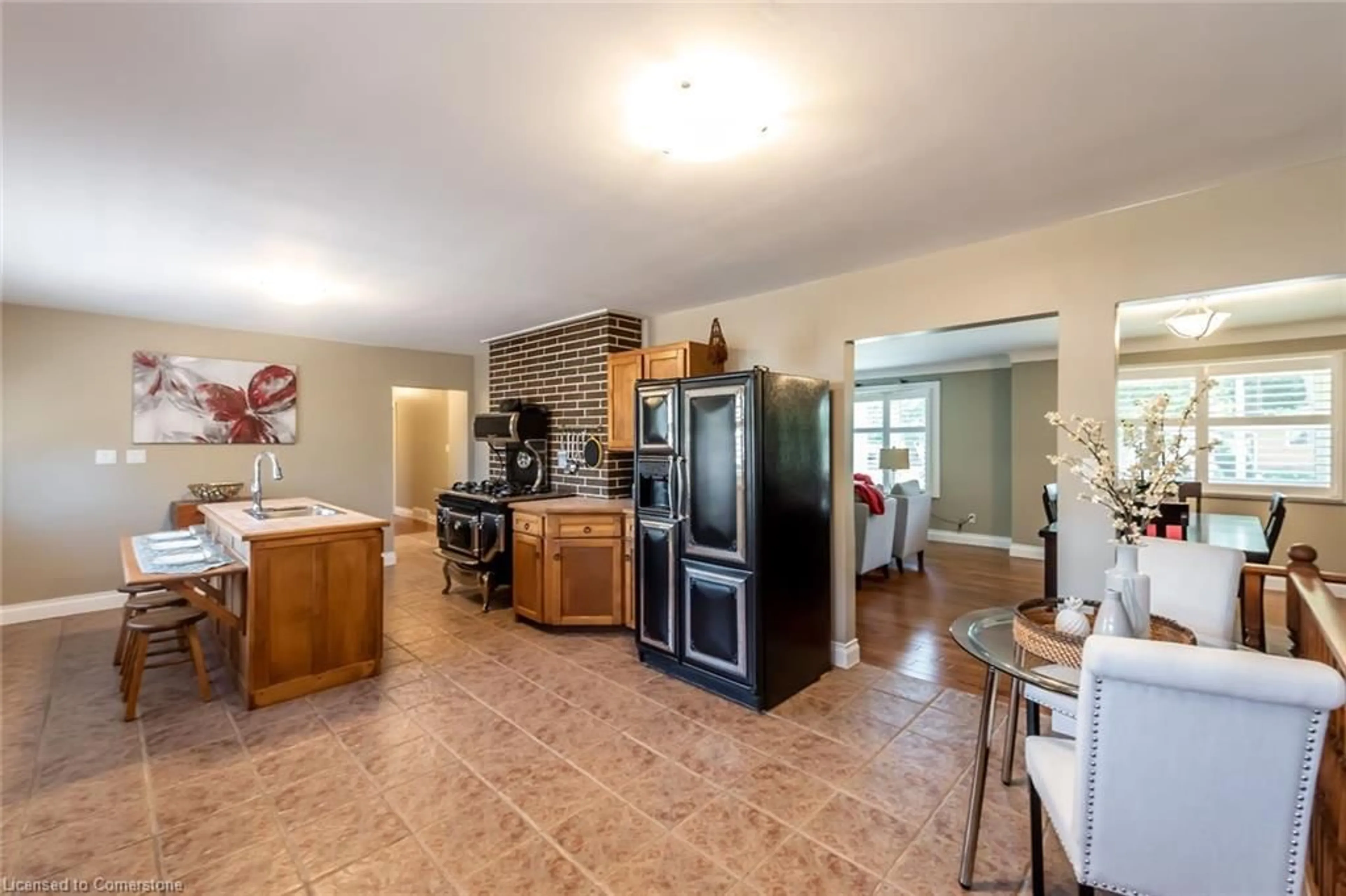 Open concept kitchen, ceramic/tile floor for 162 Victoria Ave, Dunnville Ontario N1A 1A5