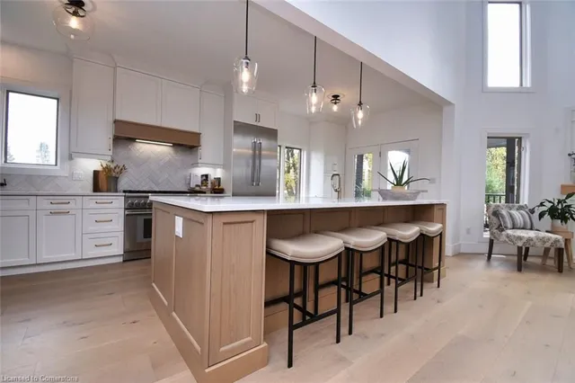 Additional property image - 46 Parkmanor Dr