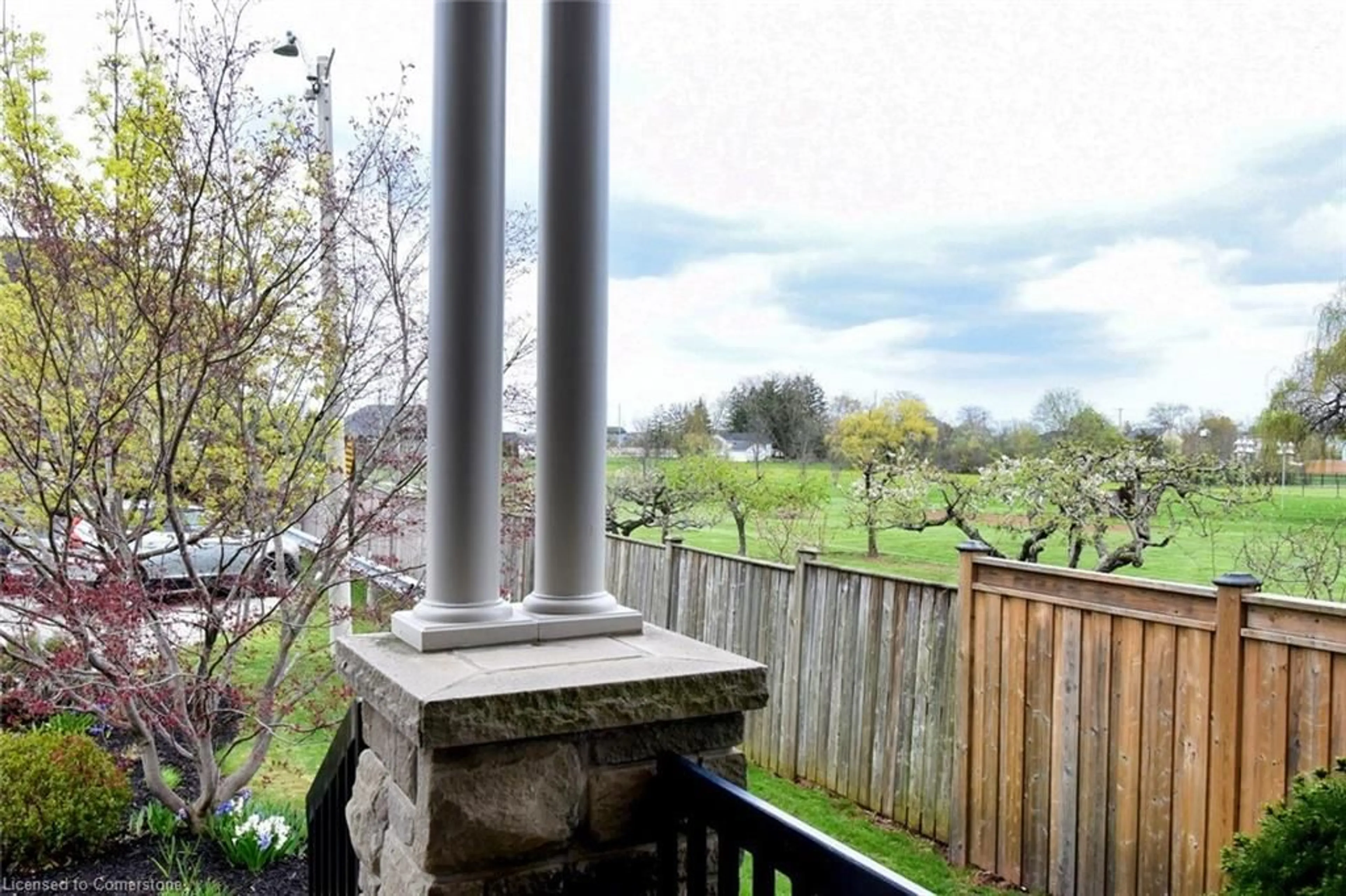 Patio, forest/trees view for 46 Parkmanor Dr, Stoney Creek Ontario L8E 5L2
