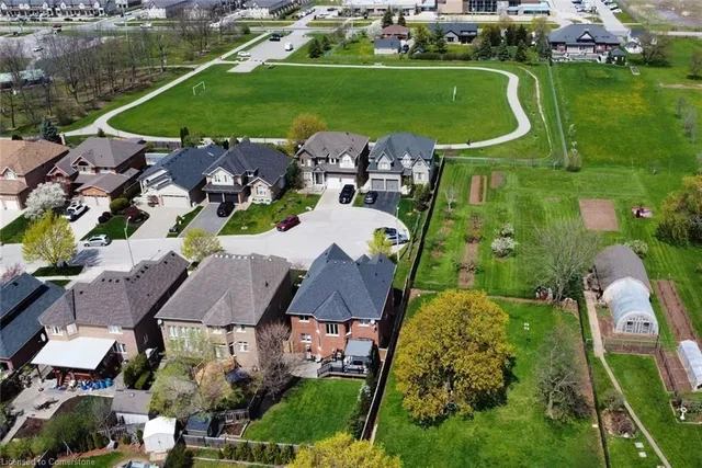 Additional property image - 46 Parkmanor Dr