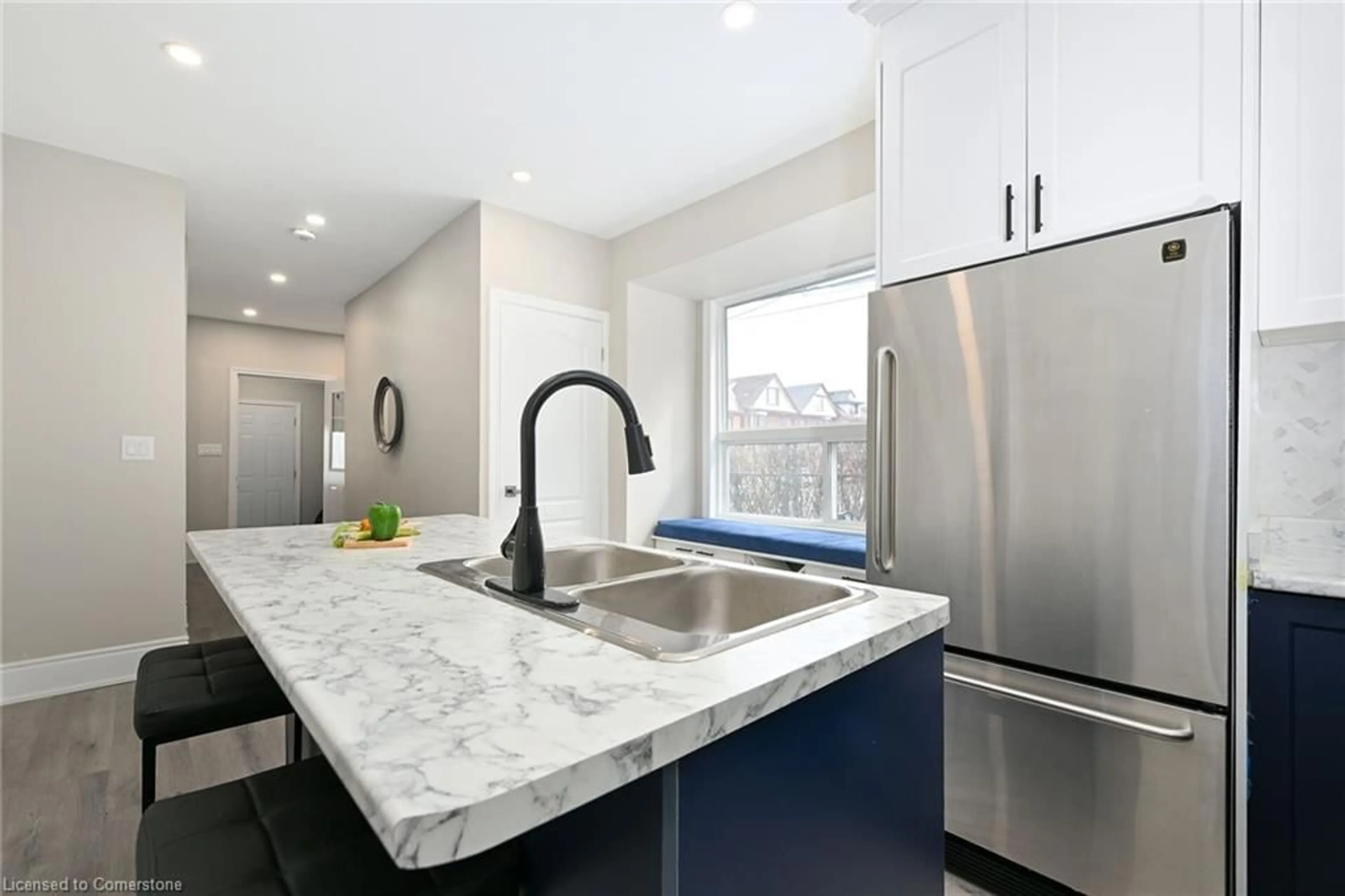 Contemporary kitchen, ceramic/tile floor for 31 Greenaway Ave, Hamilton Ontario L8L 6C3