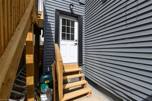 Additional property image - 31 Greenaway Ave