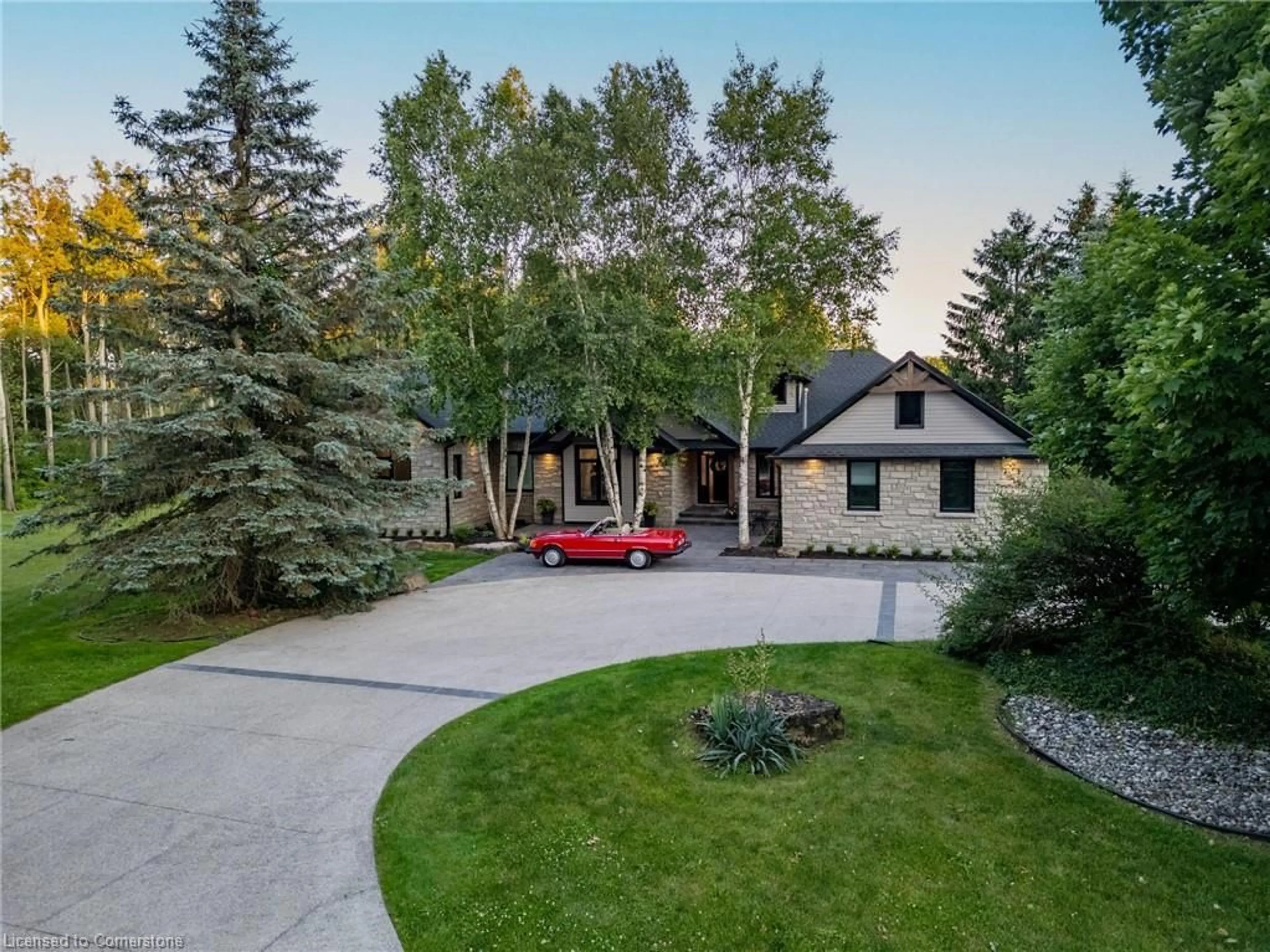 A pic from outside/outdoor area/front of a property/back of a property/a pic from drone, street for 102 Concession 11, Hamilton Ontario L8B 1H8