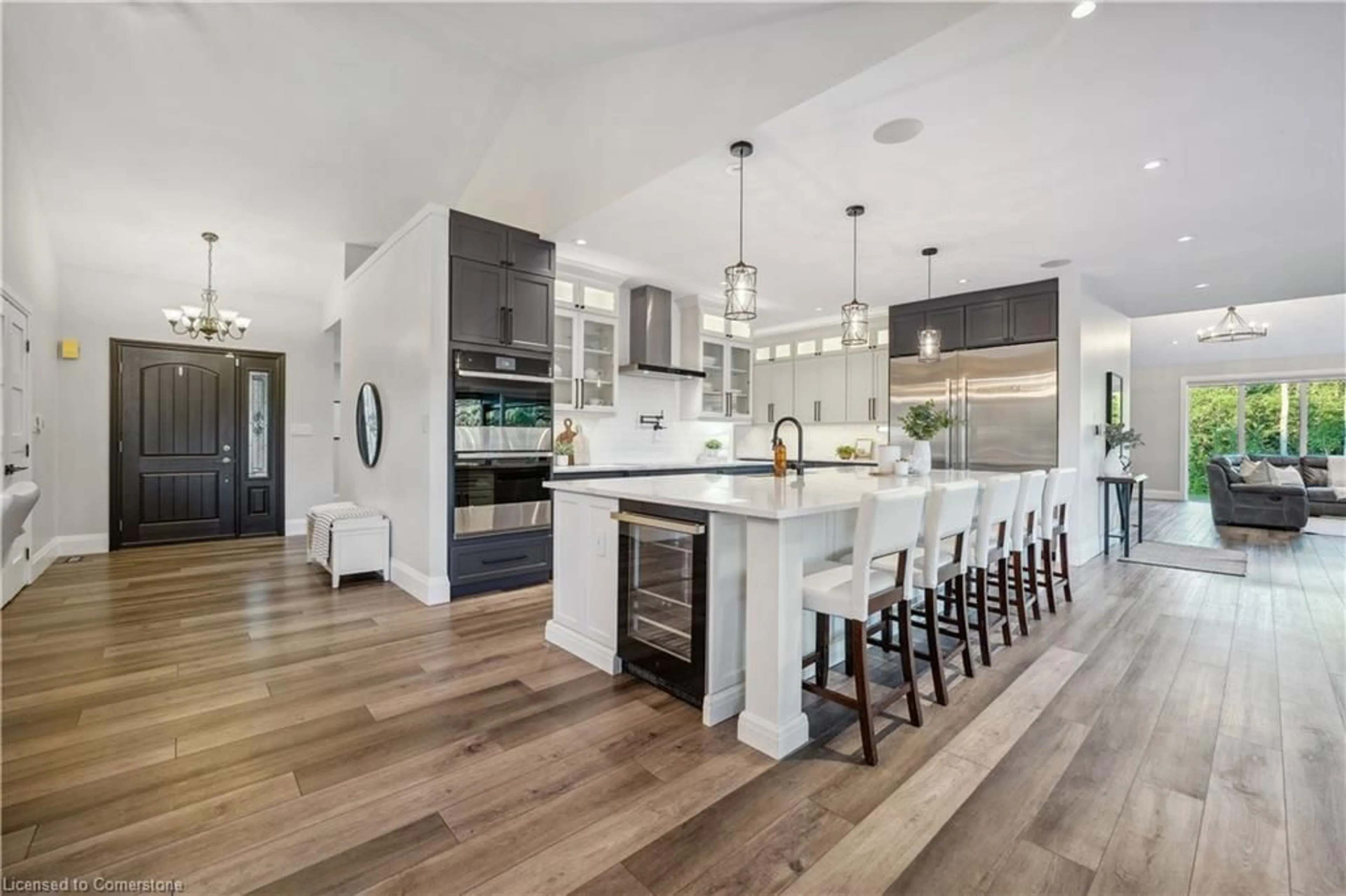 Open concept kitchen, wood/laminate floor for 102 Concession 11, Hamilton Ontario L8B 1H8