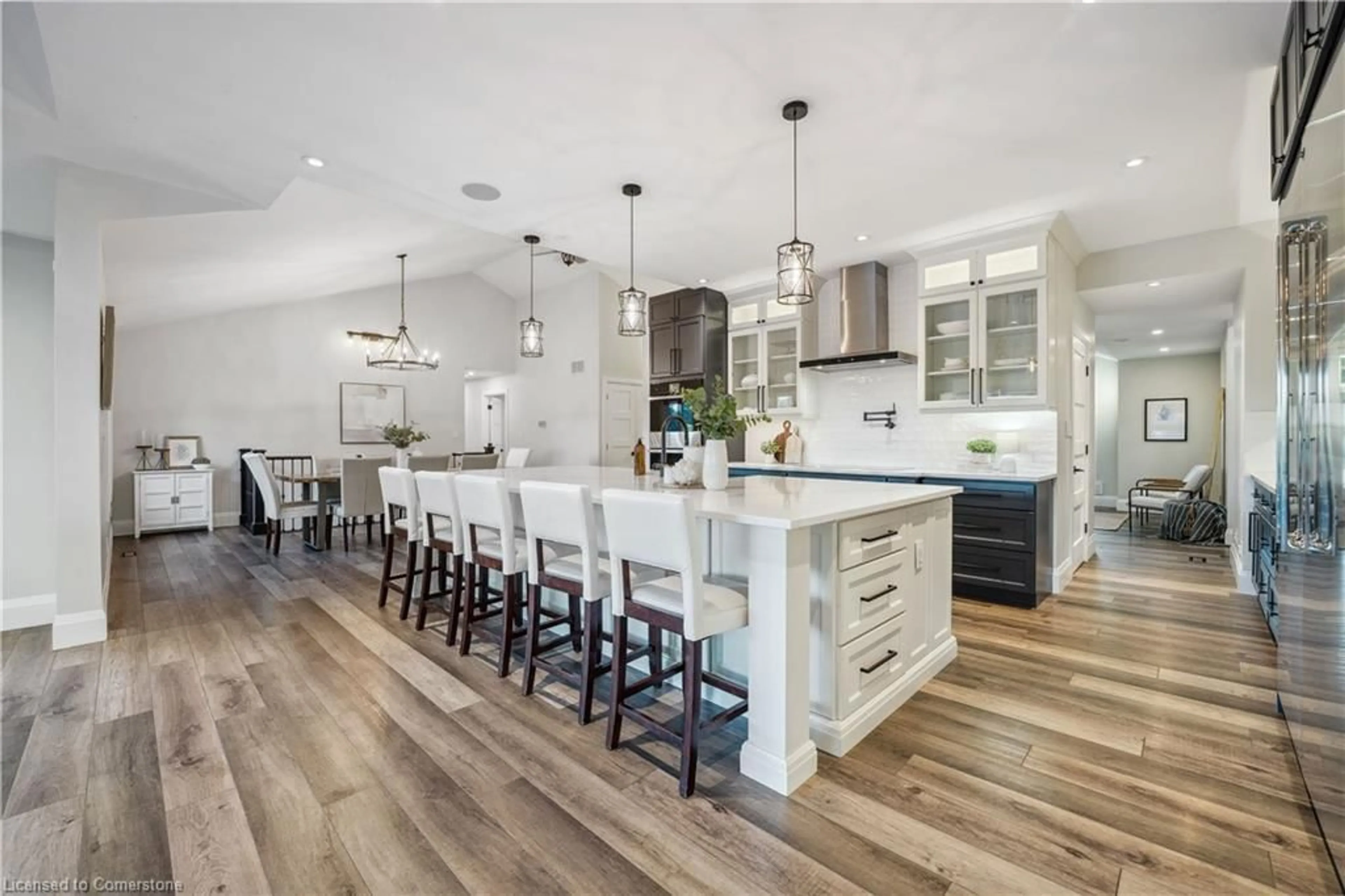Open concept kitchen, wood/laminate floor for 102 Concession 11, Hamilton Ontario L8B 1H8