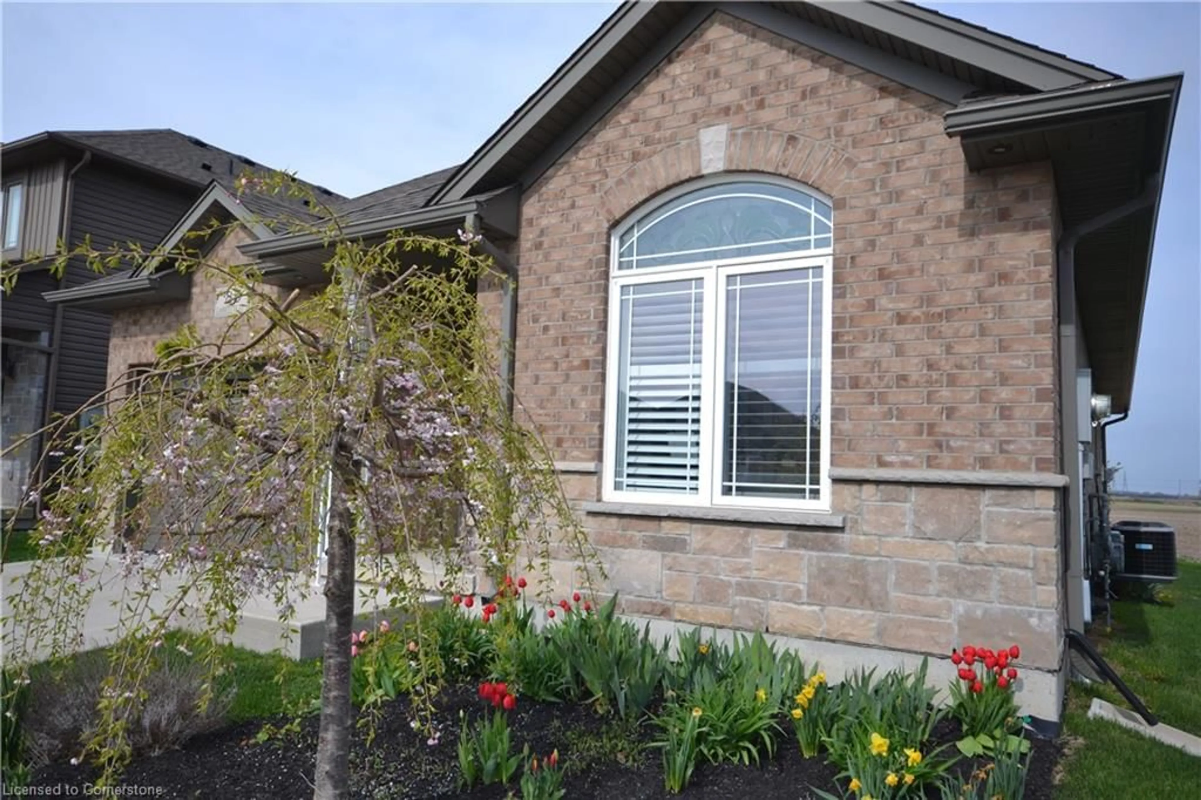 Home with brick exterior material, unknown for 85 Lafayette Street East St, Jarvis Ontario N0A 1J0