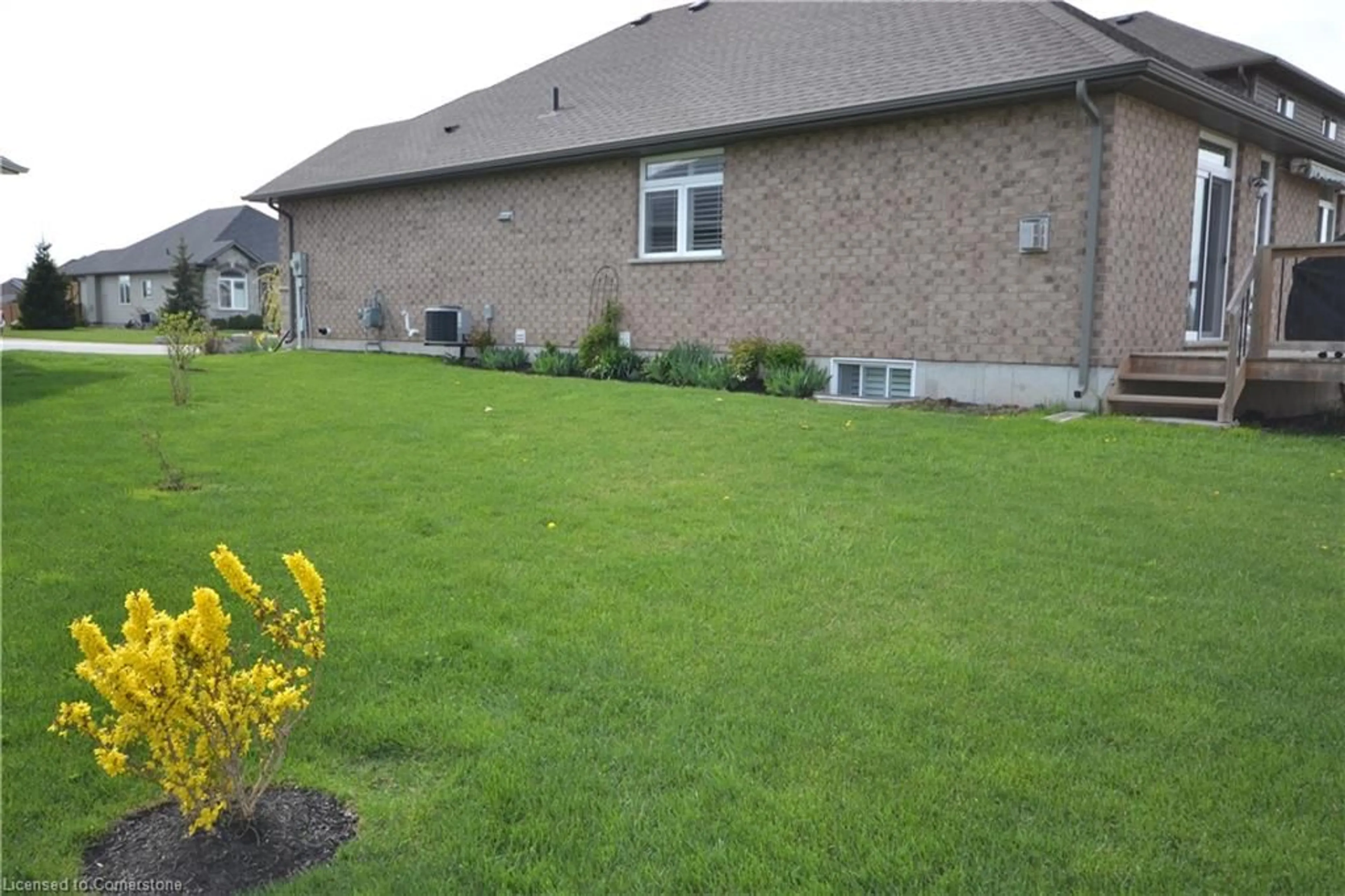 Patio, street for 85 Lafayette Street East St, Jarvis Ontario N0A 1J0