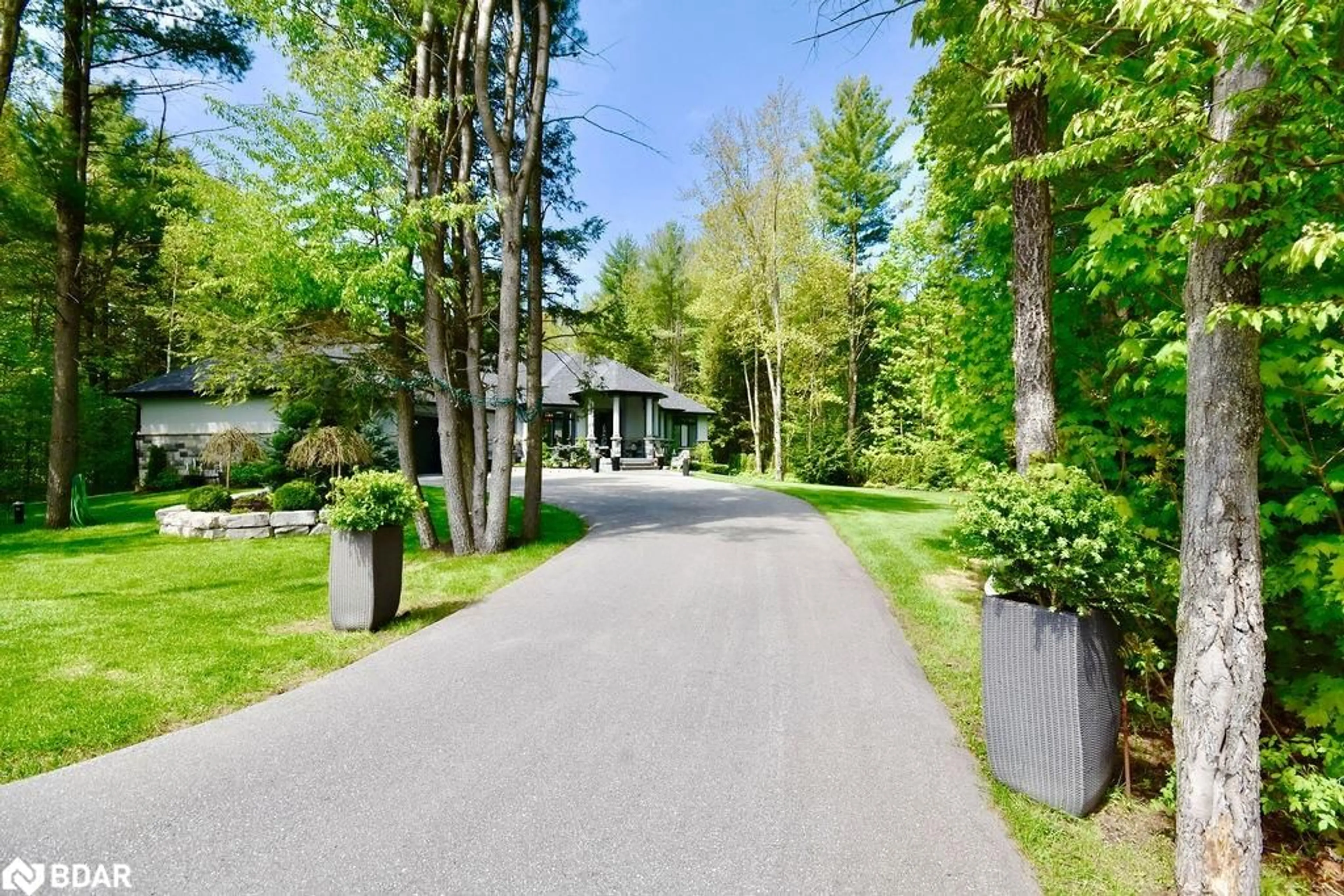 Patio, street for 2 Sycamore Cir, Springwater Ontario L0L 2K0